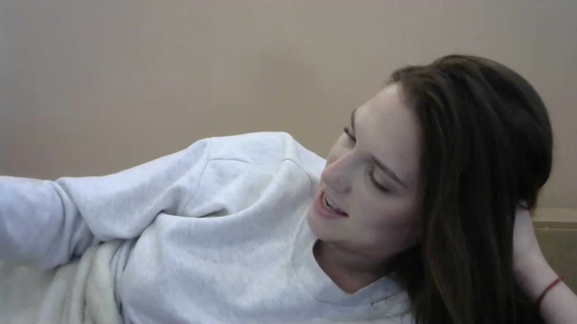 Gallery image thumbnail from HaleyReed's myfreecams stream on, 05/15/2024, 16:13 image 16 of 20