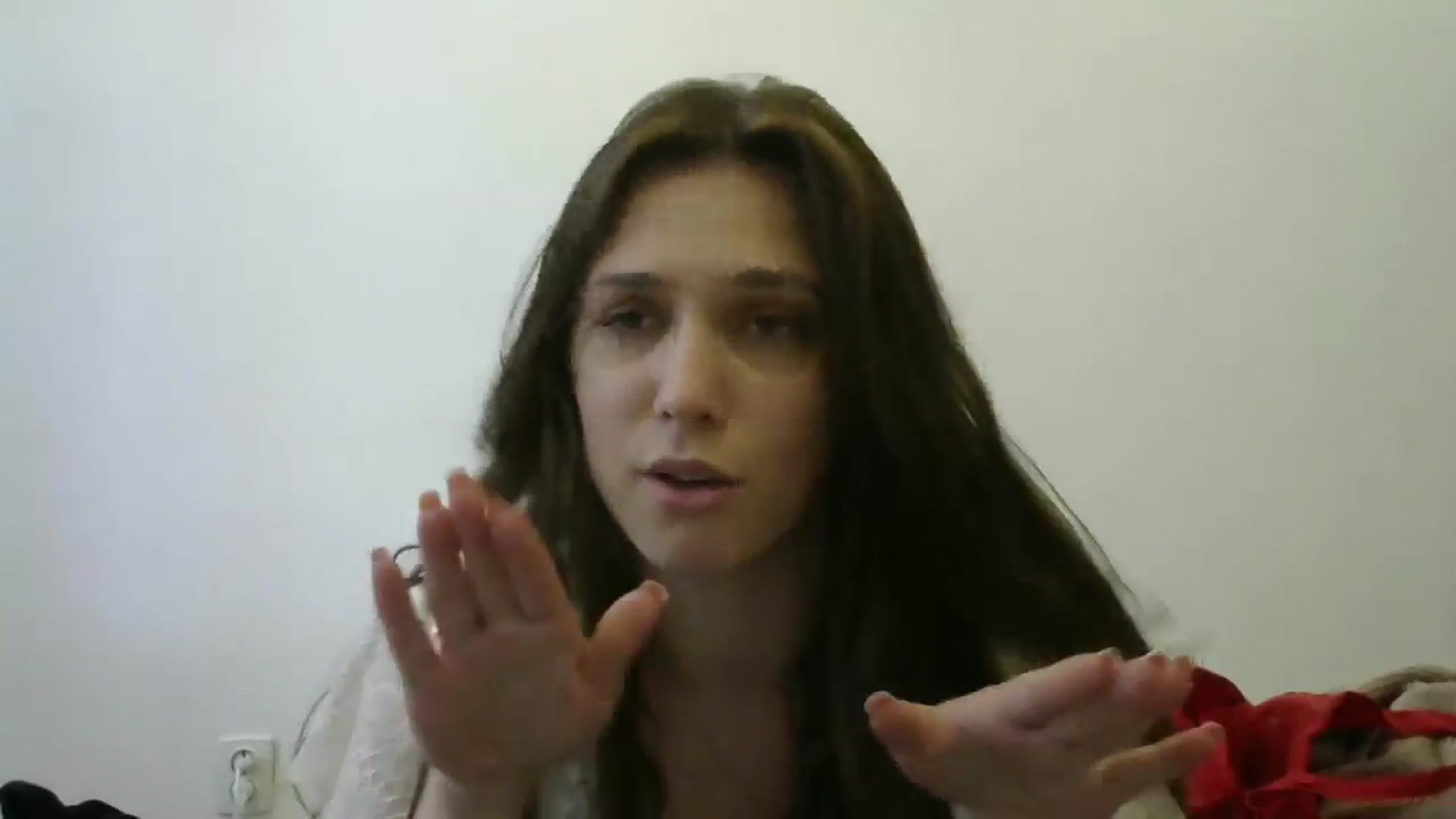 Gallery image thumbnail from HaleyReed's myfreecams stream on, 05/16/2024, 12:30 image 17 of 20