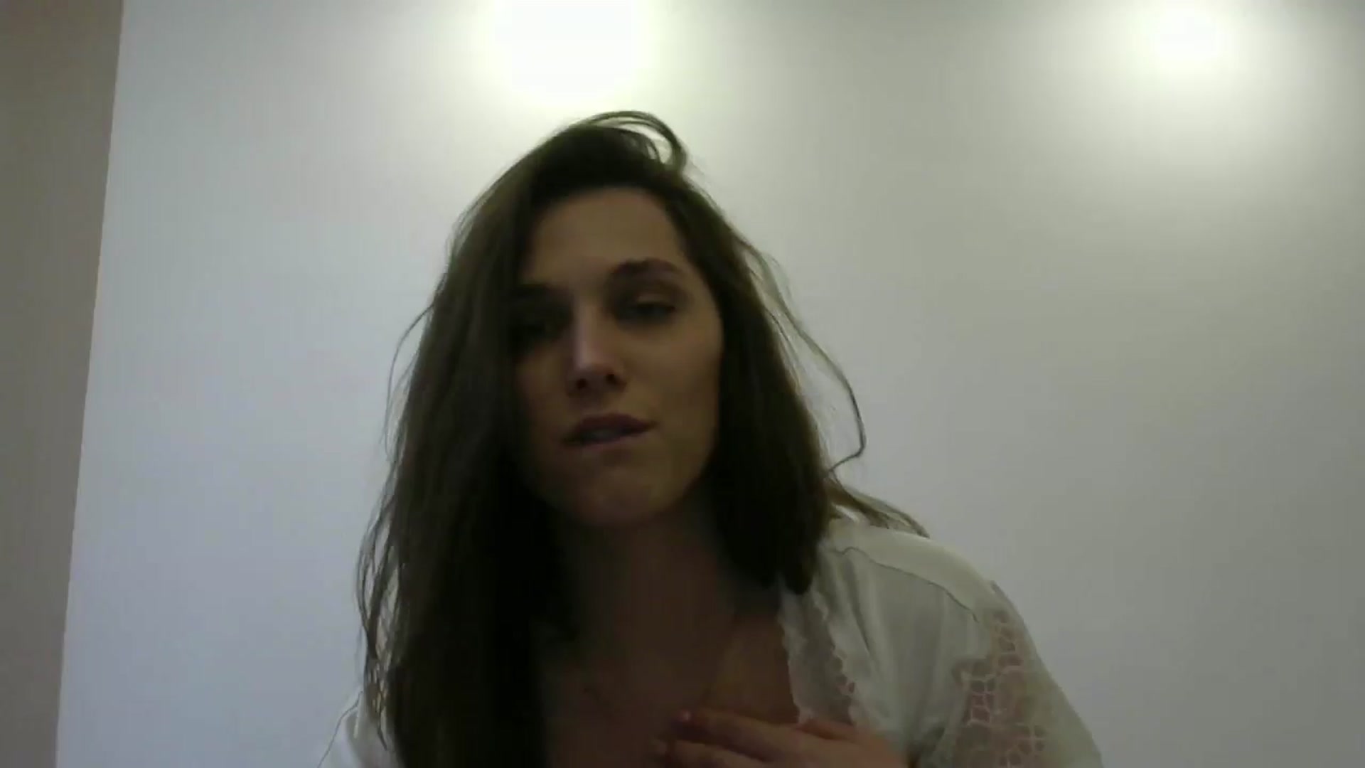 Gallery image thumbnail from HaleyReed's myfreecams stream on, 05/16/2024, 12:48 image 2 of 20