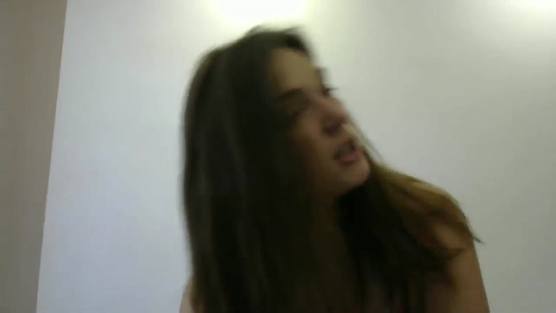 Gallery image thumbnail from HaleyReed's myfreecams stream on, 05/16/2024, 12:48 image 15 of 20