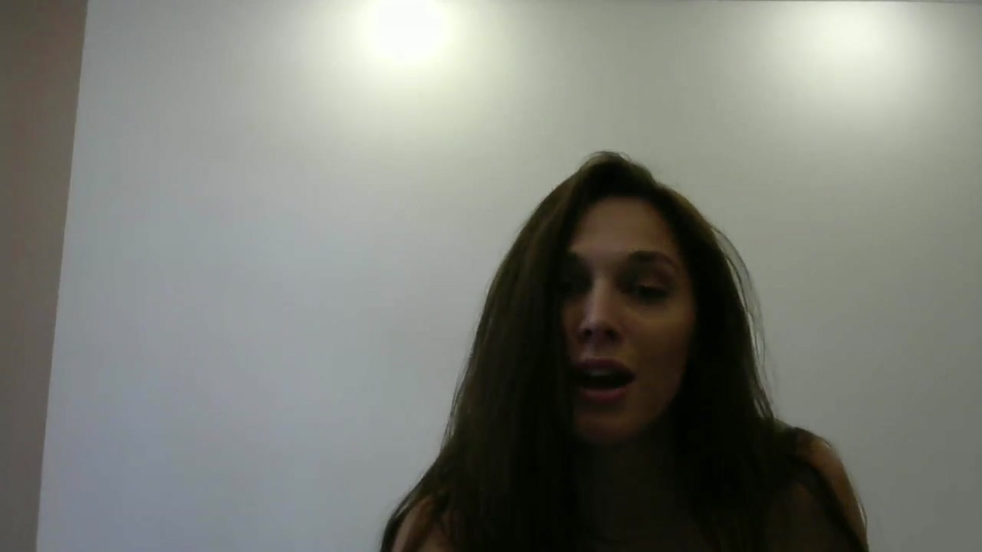 Gallery image thumbnail from HaleyReed's myfreecams stream on, 05/16/2024, 12:48 image 12 of 20