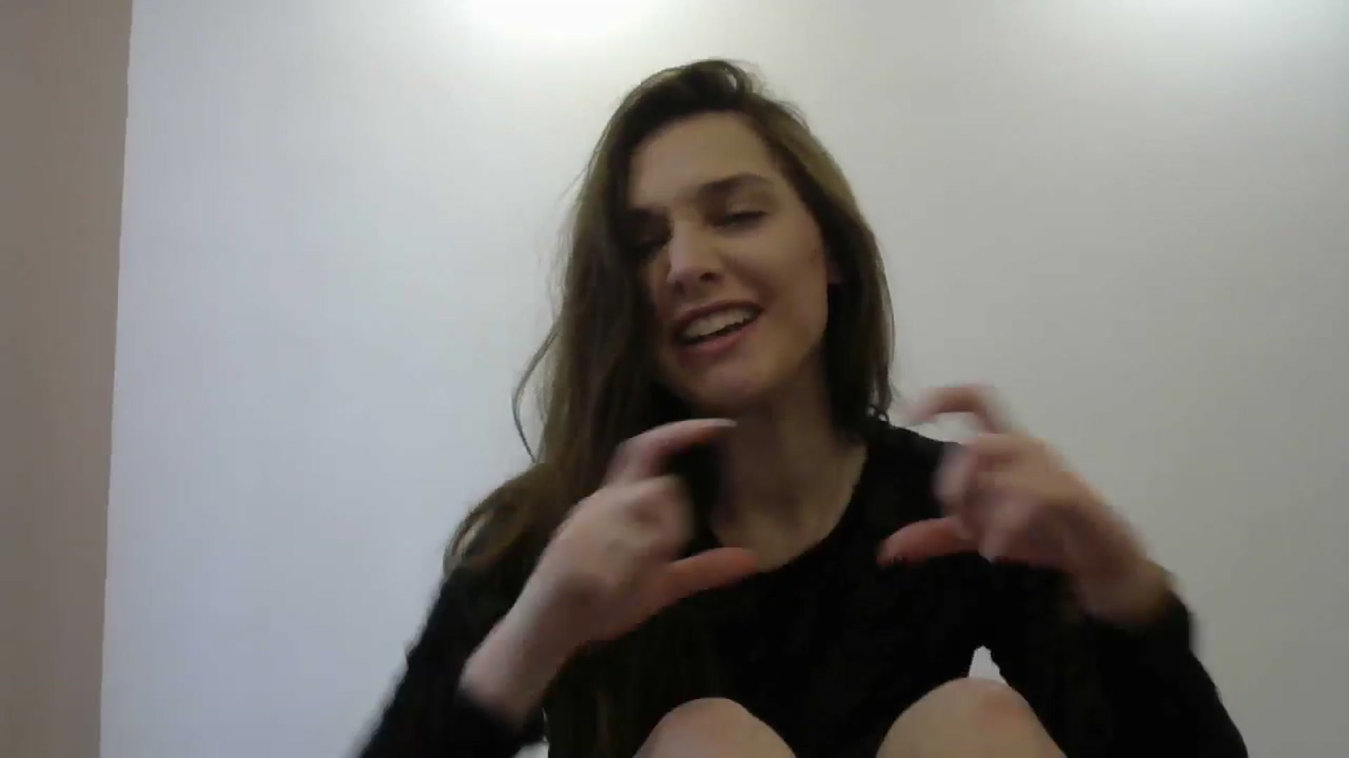 Gallery image thumbnail from HaleyReed's myfreecams stream on, 05/17/2024, 08:14 image 5 of 20