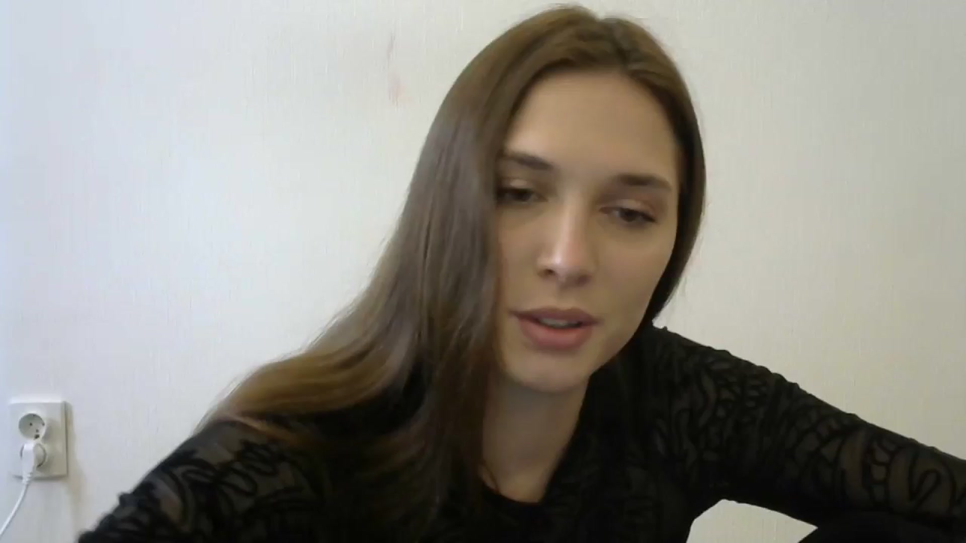 Gallery image thumbnail from HaleyReed's myfreecams stream on, 05/17/2024, 10:01 image 6 of 20
