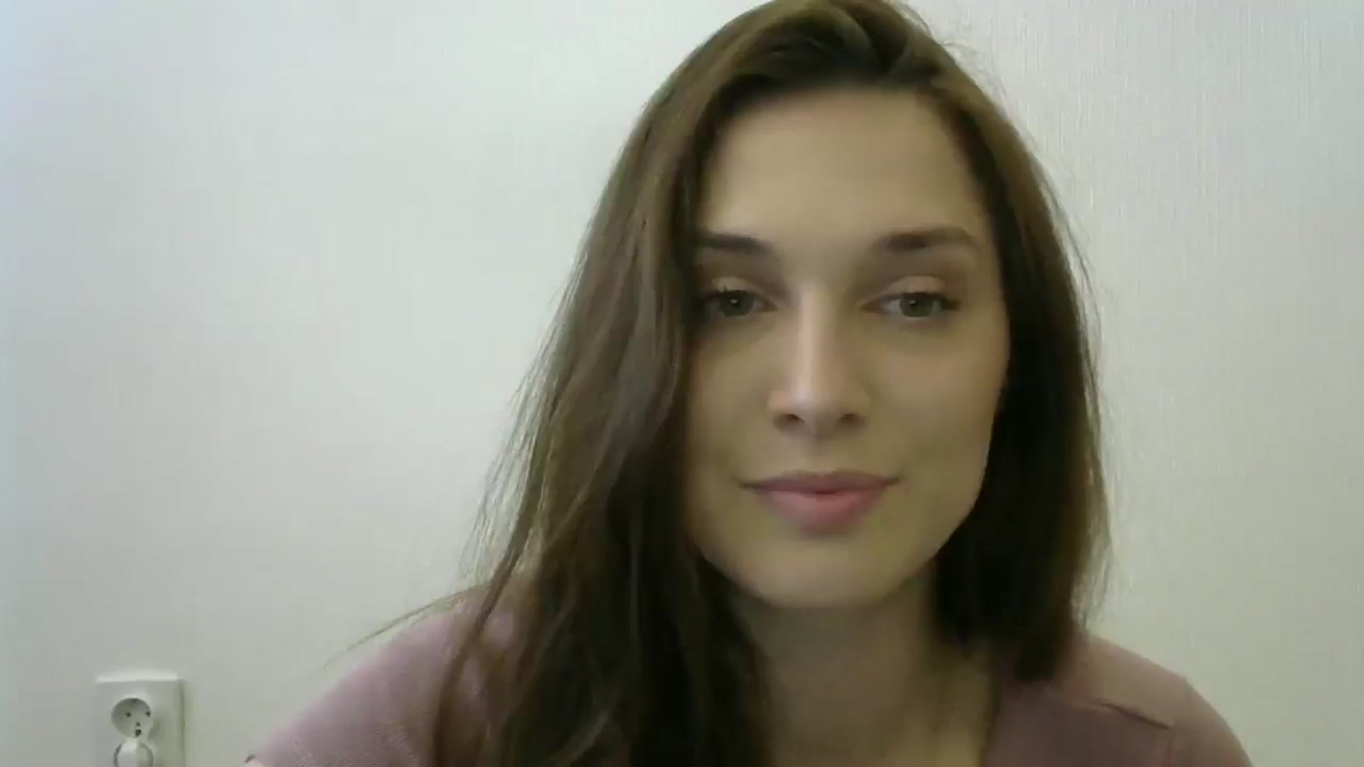 Gallery image thumbnail from HaleyReed's myfreecams stream on, 05/19/2024, 10:32 image 19 of 20