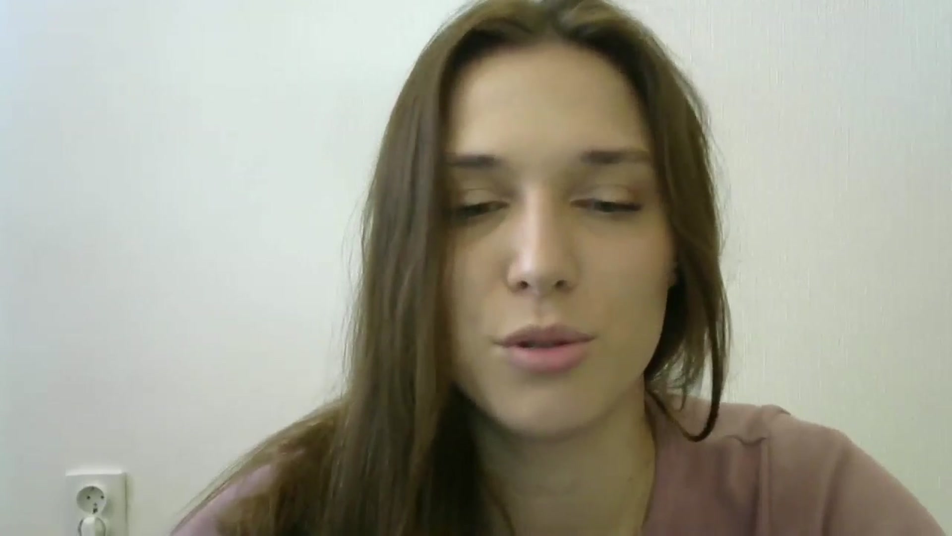 Gallery image thumbnail from HaleyReed's myfreecams stream on, 05/19/2024, 10:32 image 13 of 20