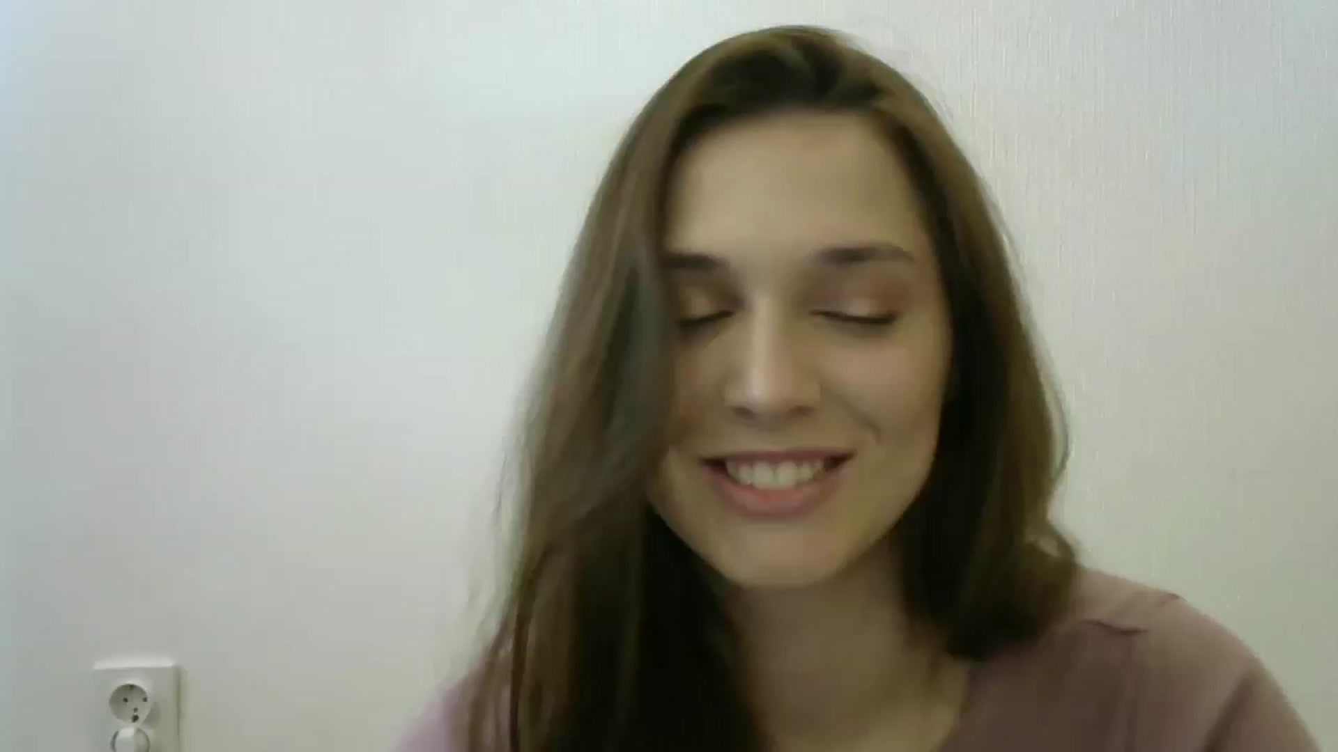 Gallery image thumbnail from HaleyReed's myfreecams stream on, 05/19/2024, 10:32 image 20 of 20