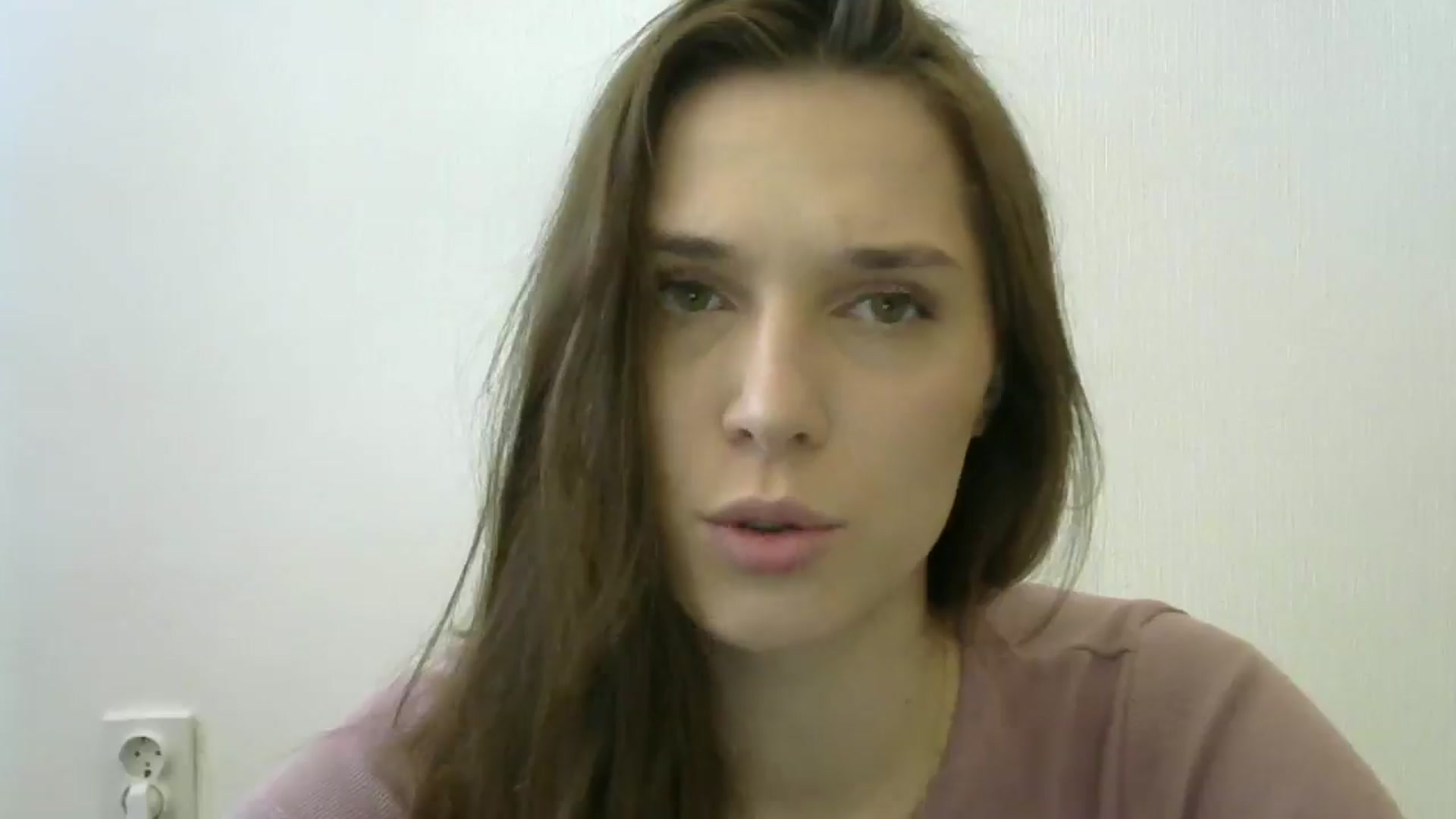 Gallery image thumbnail from HaleyReed's myfreecams stream on, 05/19/2024, 10:32 image 15 of 20
