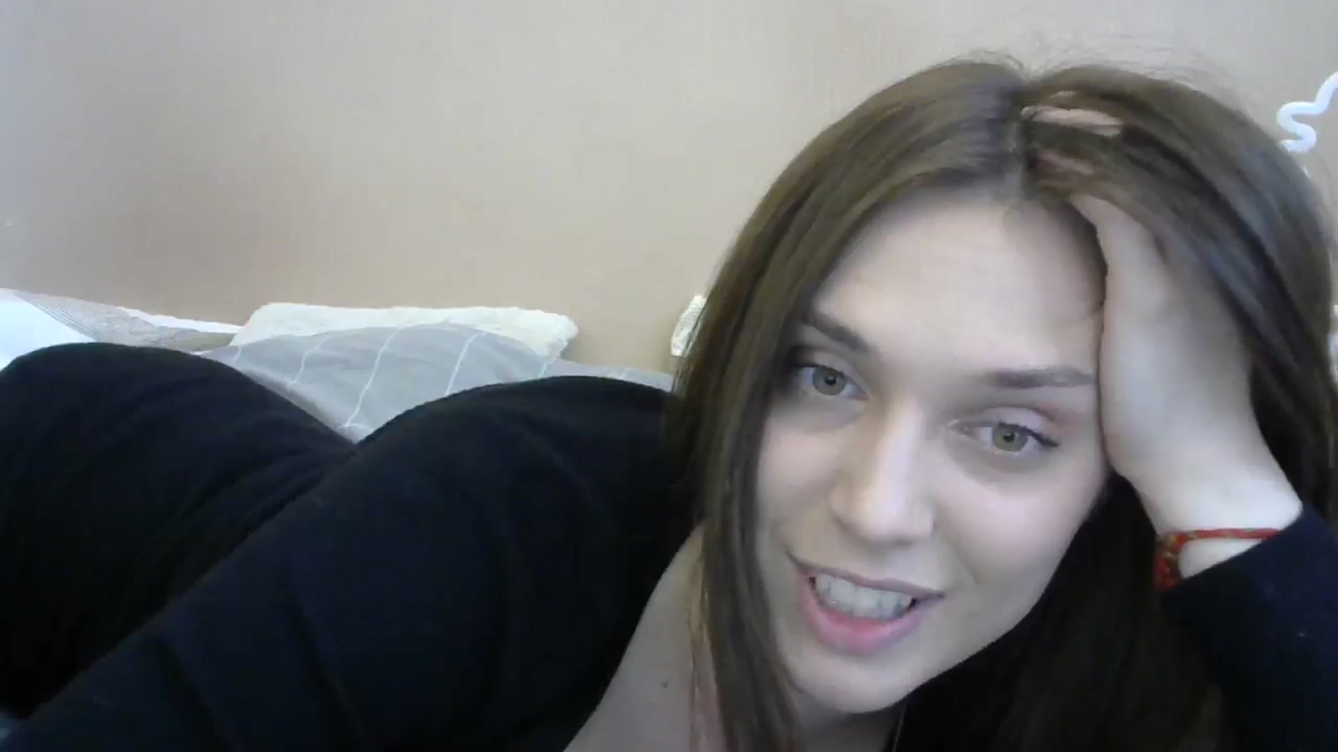Gallery image thumbnail from HaleyReed's myfreecams stream on, 05/20/2024, 12:28 image 19 of 20