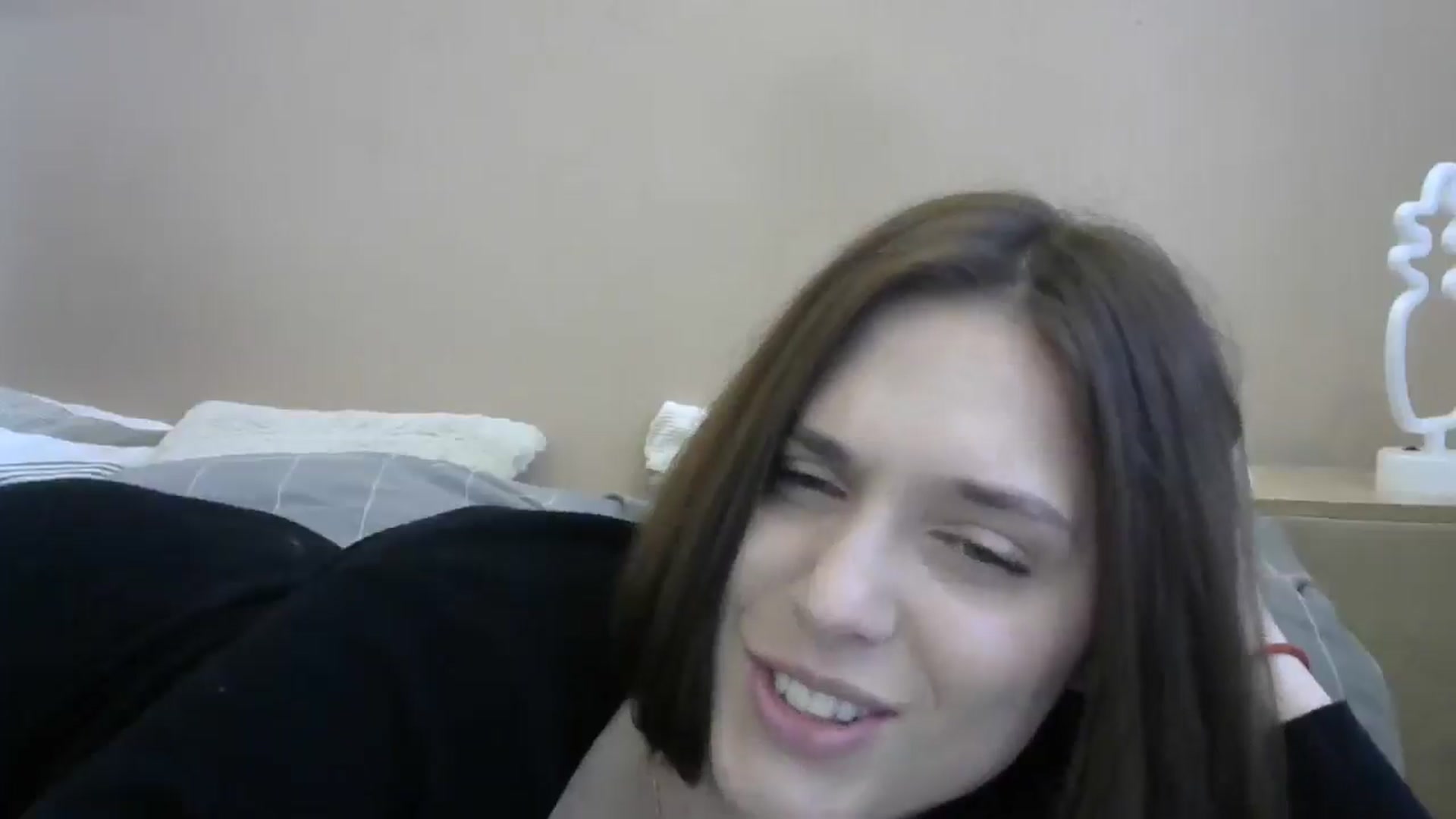 Gallery image thumbnail from HaleyReed's myfreecams stream on, 05/20/2024, 13:01 image 9 of 20