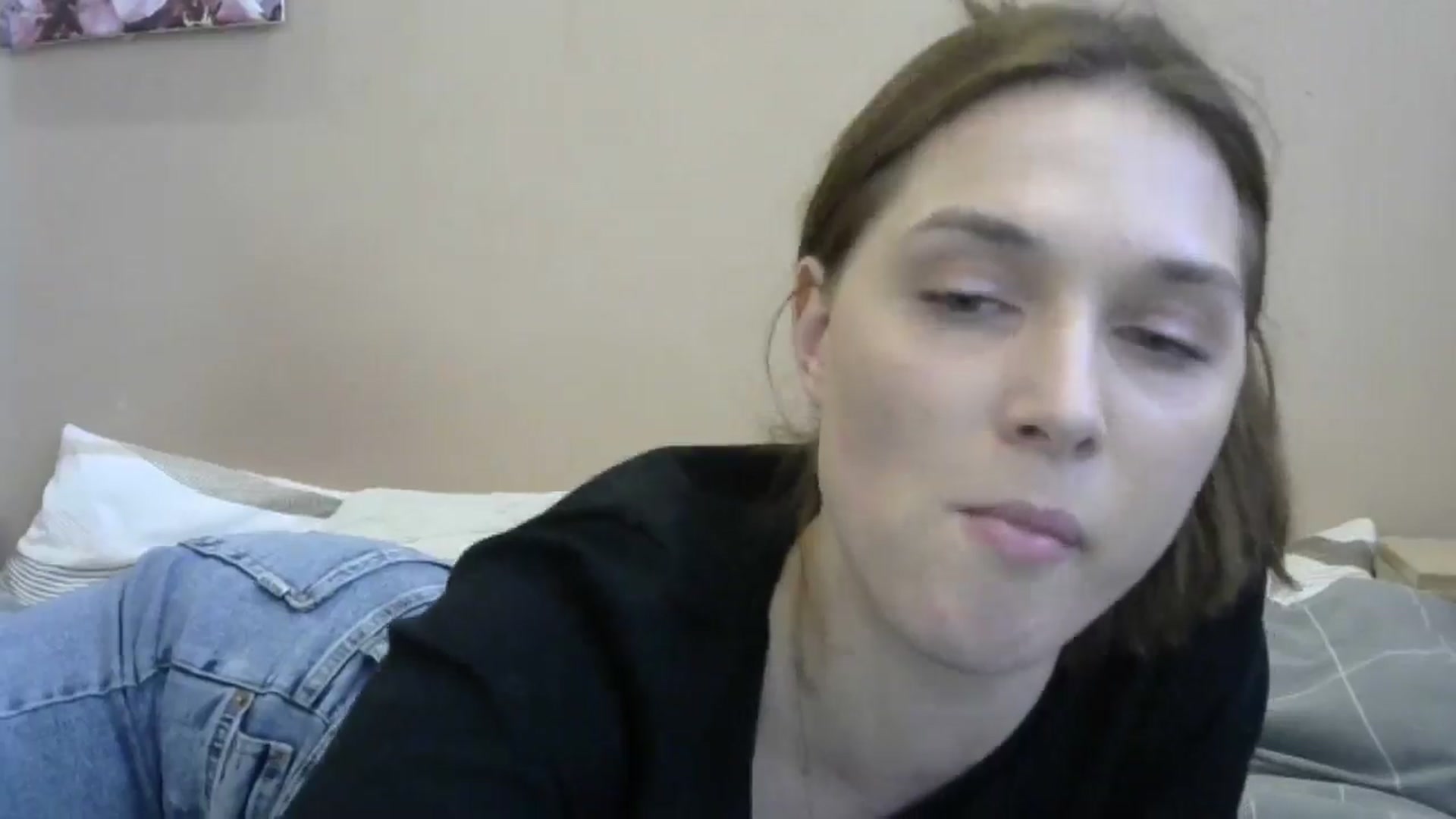Gallery image thumbnail from HaleyReed's myfreecams stream on, 05/20/2024, 15:01 image 15 of 20