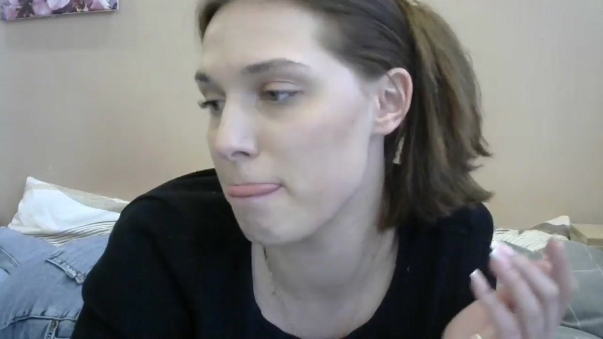 Gallery image thumbnail from HaleyReed's myfreecams stream on, 05/20/2024, 15:01 image 5 of 20