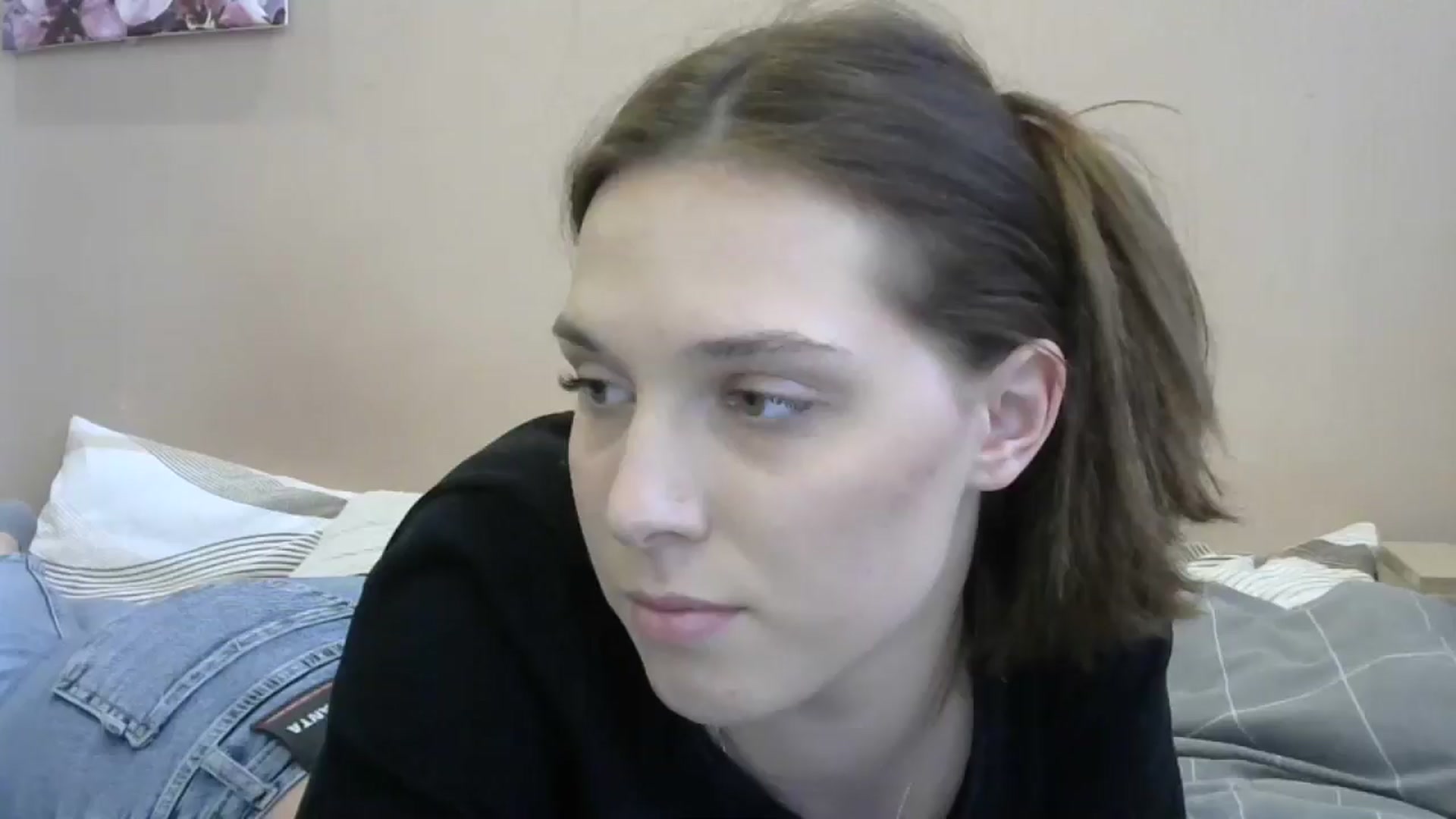 Gallery image thumbnail from HaleyReed's myfreecams stream on, 05/20/2024, 15:01 image 1 of 20