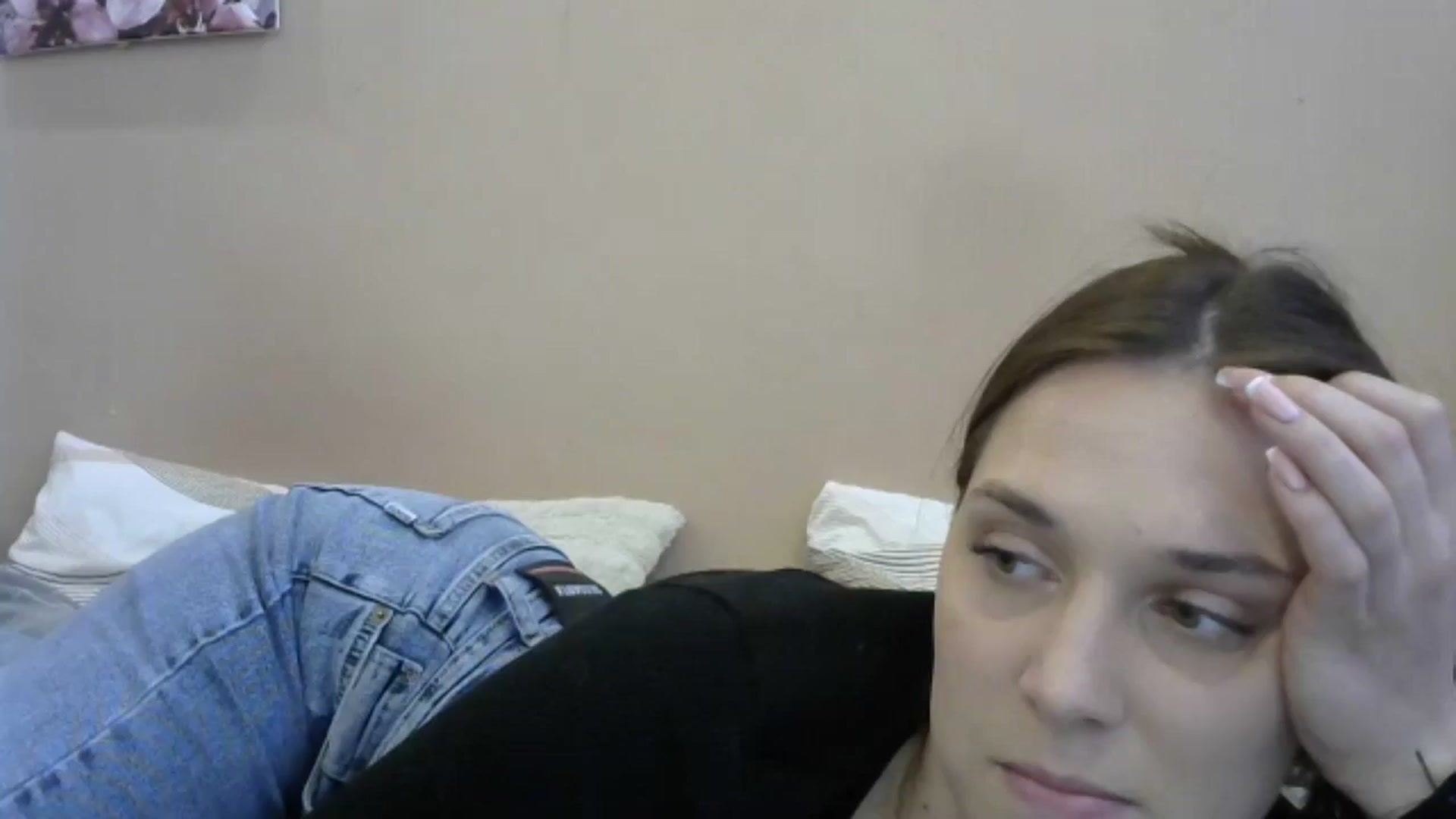 Gallery image thumbnail from HaleyReed's myfreecams stream on, 05/20/2024, 15:42 image 5 of 20