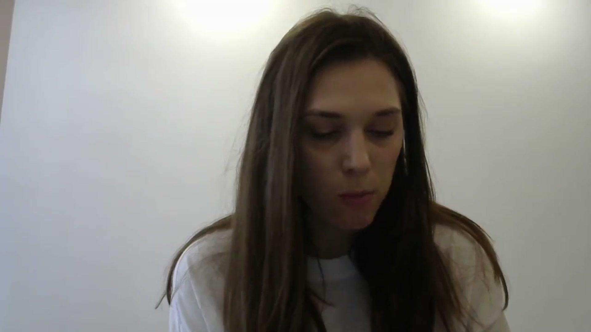 Gallery image thumbnail from HaleyReed's myfreecams stream on, 05/21/2024, 09:35 image 19 of 20