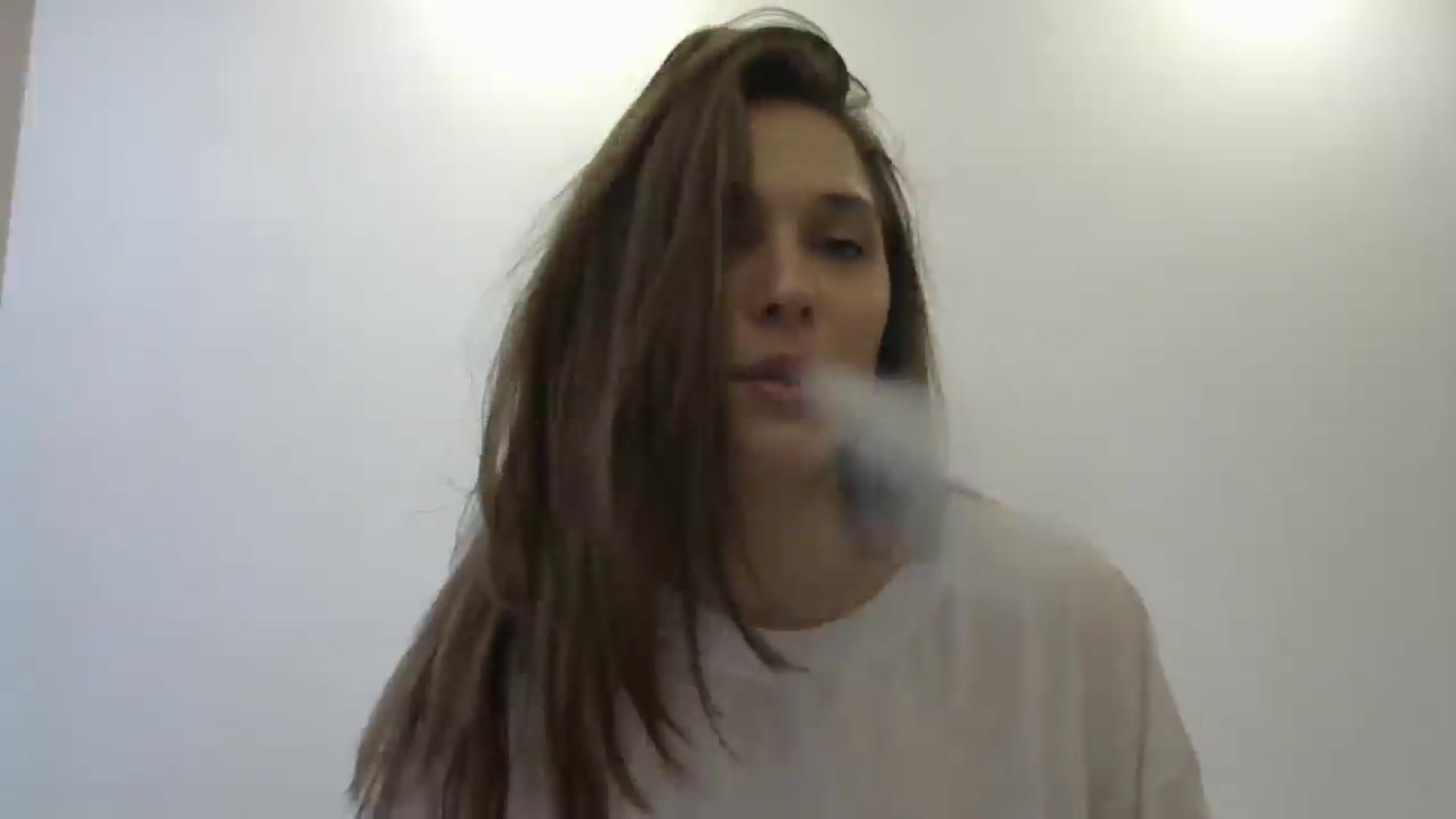 Gallery image thumbnail from HaleyReed's myfreecams stream on, 05/21/2024, 09:35 image 10 of 20