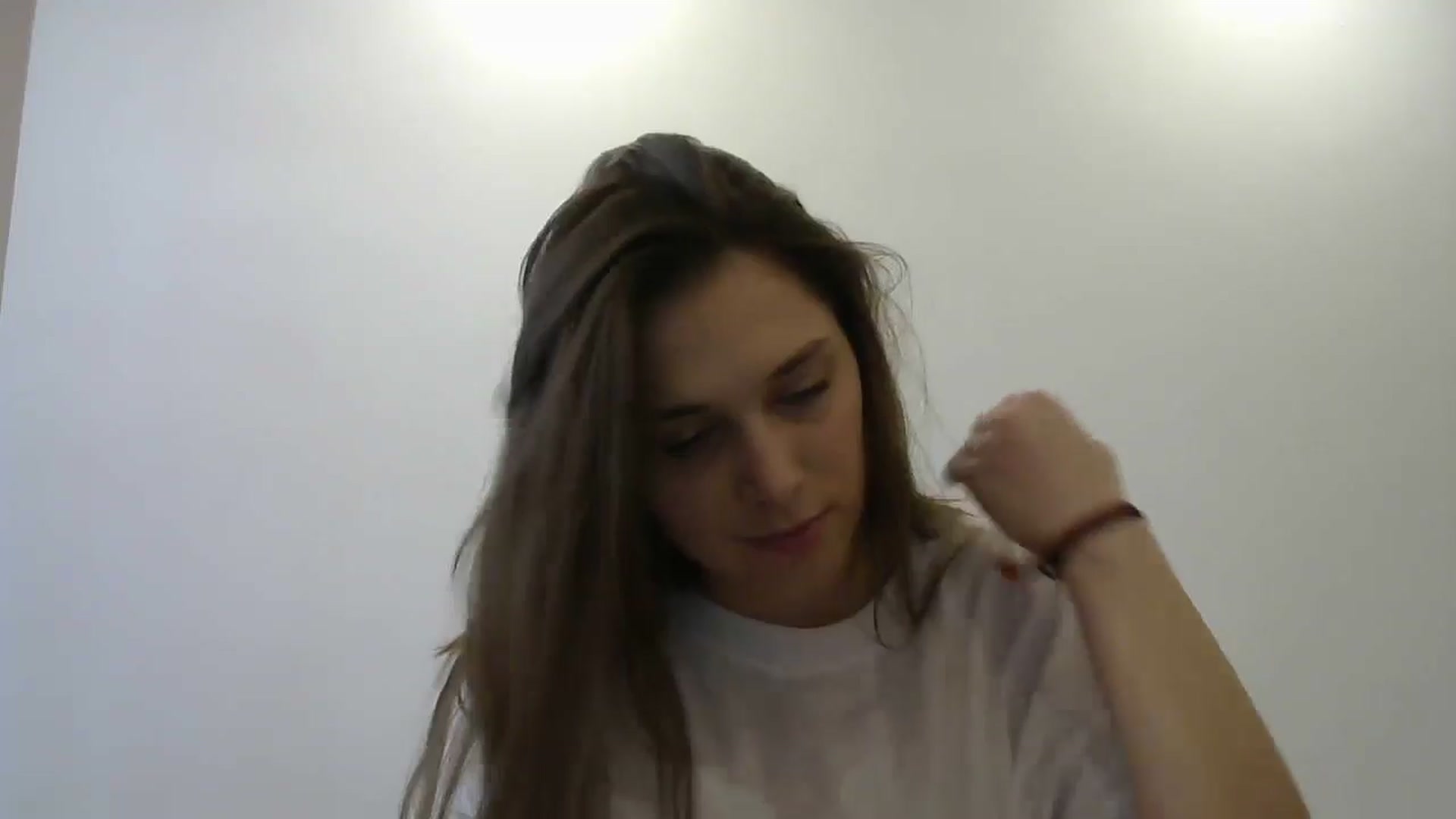 Gallery image thumbnail from HaleyReed's myfreecams stream on, 05/21/2024, 09:35 image 12 of 20