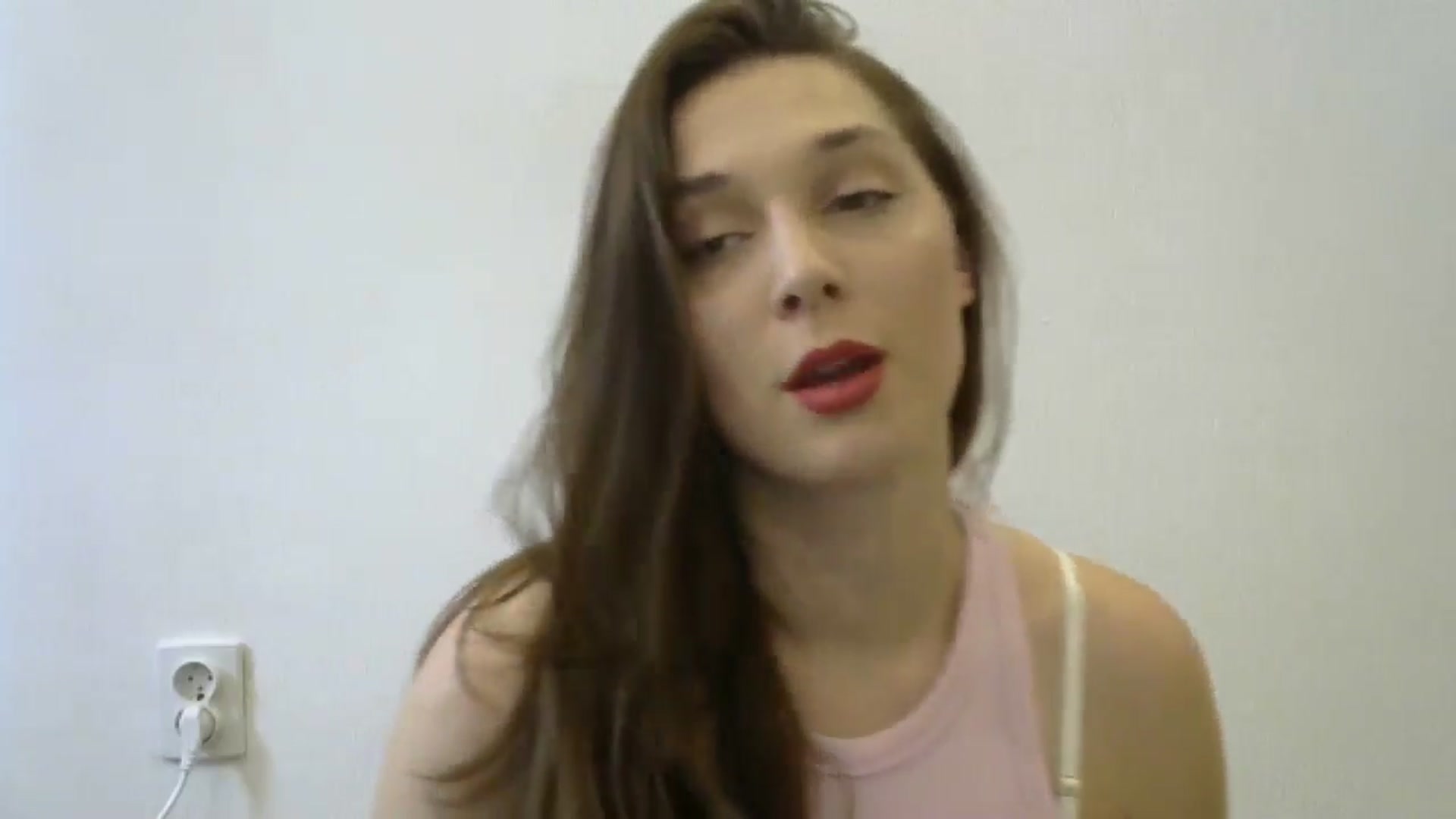 Gallery image thumbnail from HaleyReed's myfreecams stream on, 05/22/2024, 12:02 image 17 of 20