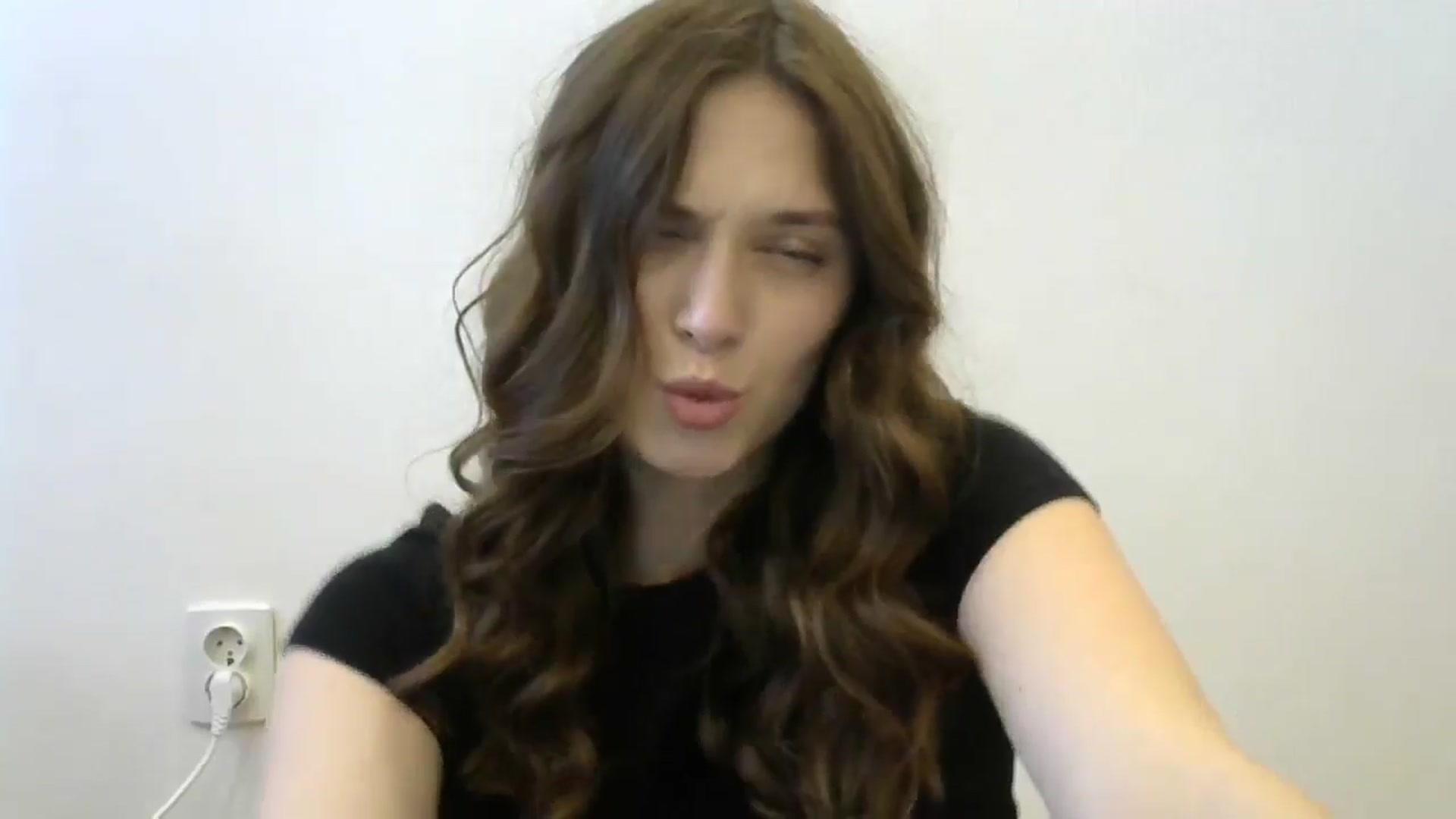 Gallery image thumbnail from HaleyReed's myfreecams stream on, 05/24/2024, 12:01 image 13 of 20