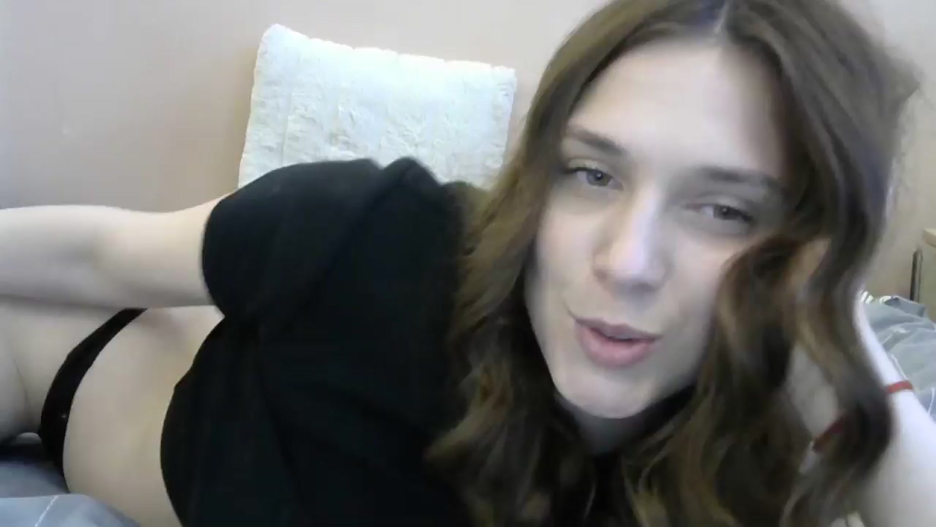 Gallery image thumbnail from HaleyReed's myfreecams stream on, 05/24/2024, 13:22 image 14 of 20
