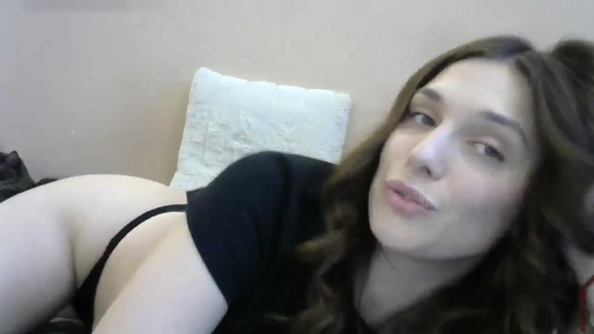 Gallery image thumbnail from HaleyReed's myfreecams stream on, 05/24/2024, 13:22 image 5 of 20