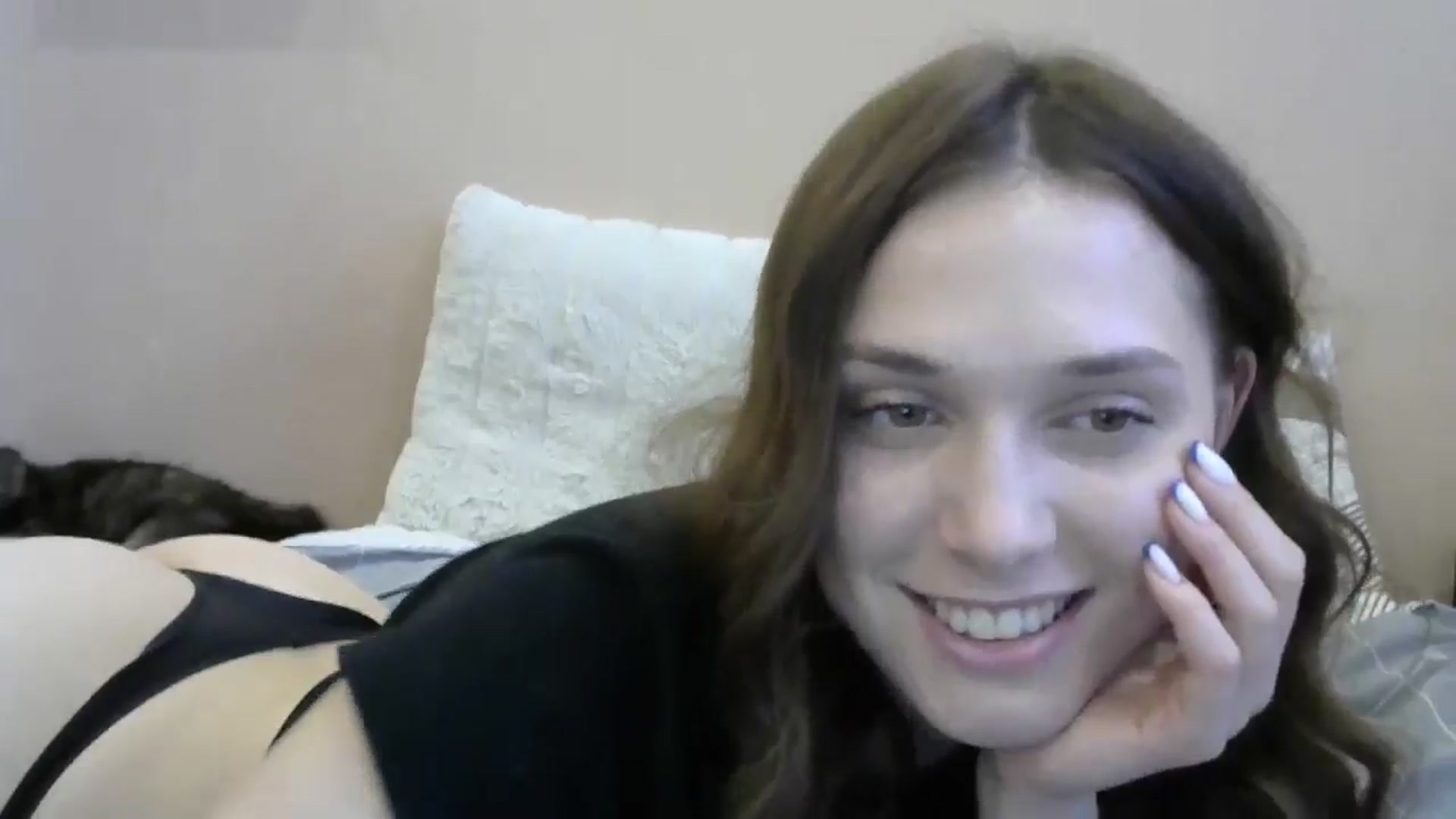 Gallery image thumbnail from HaleyReed's myfreecams stream on, 05/24/2024, 14:02 image 7 of 20