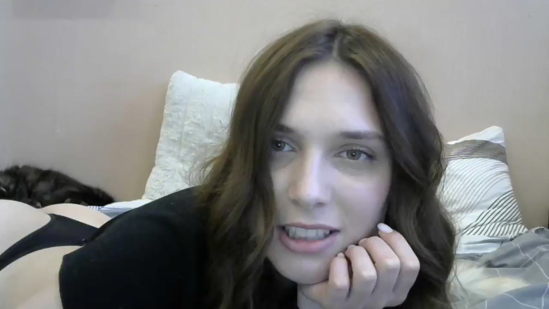 Gallery image thumbnail from HaleyReed's myfreecams stream on, 05/24/2024, 14:02 image 16 of 20