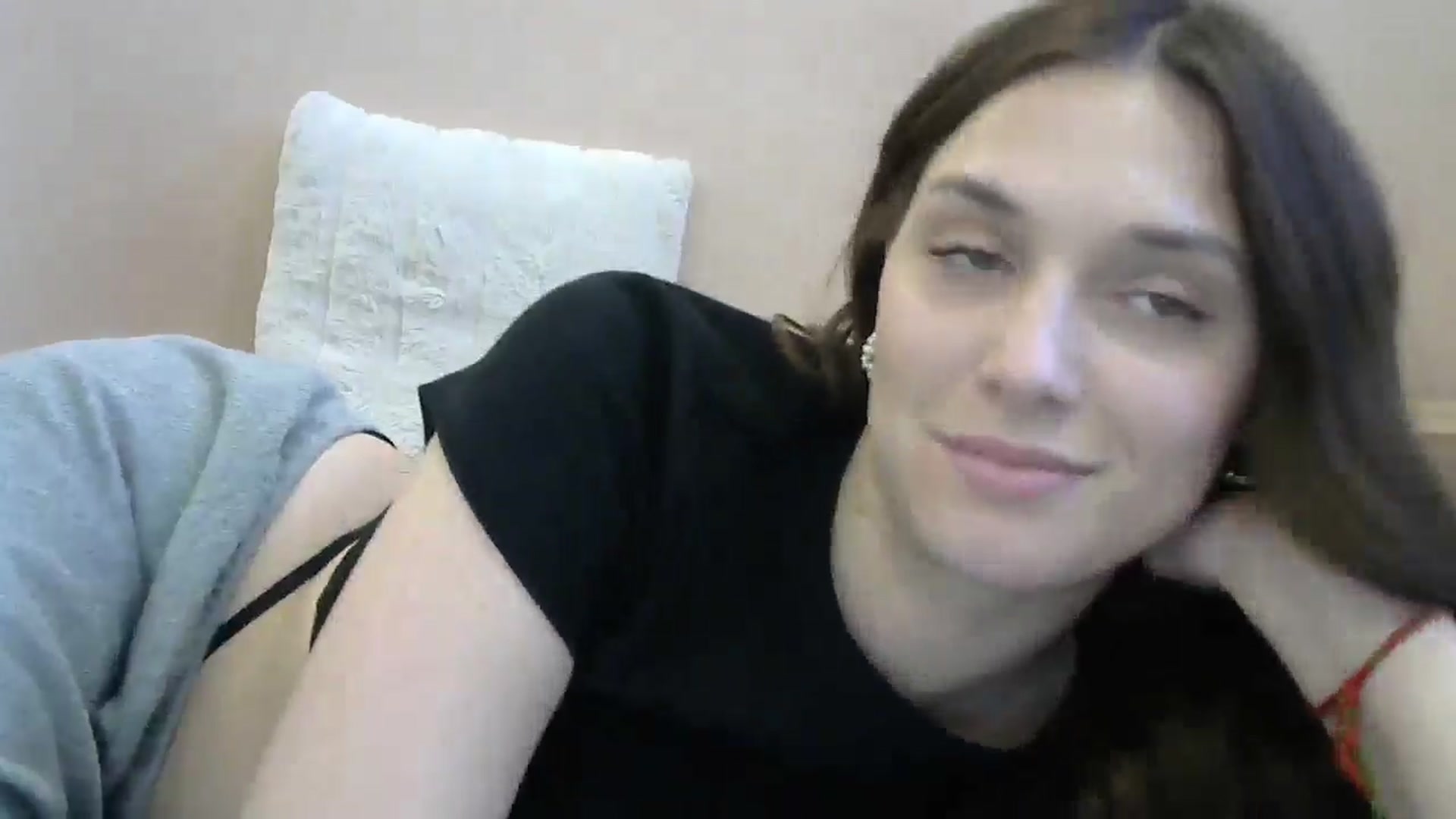 Gallery image thumbnail from HaleyReed's myfreecams stream on, 05/24/2024, 15:04 image 10 of 20