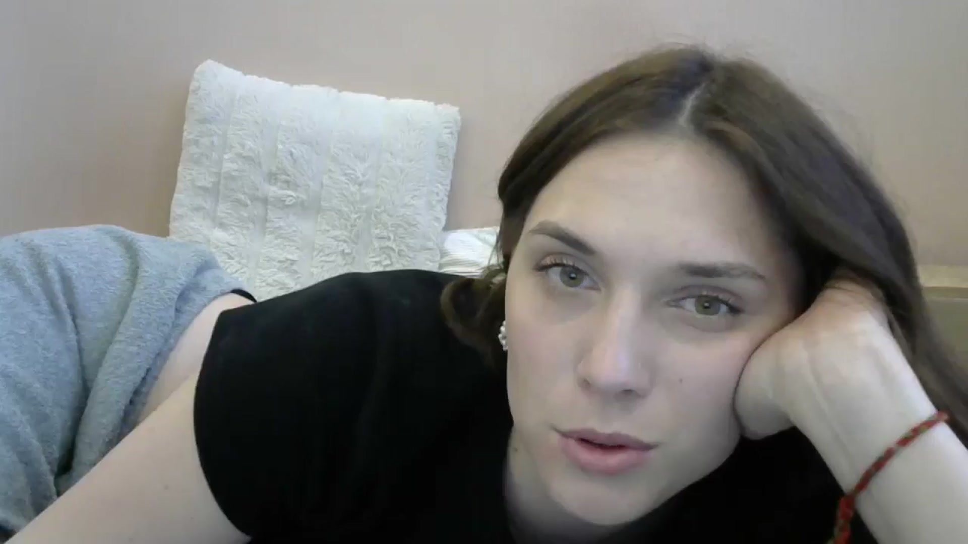 Gallery image thumbnail from HaleyReed's myfreecams stream on, 05/24/2024, 15:04 image 12 of 20