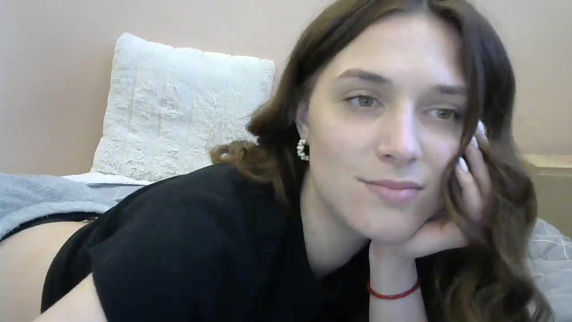 Gallery image thumbnail from HaleyReed's myfreecams stream on, 05/24/2024, 15:04 image 18 of 20