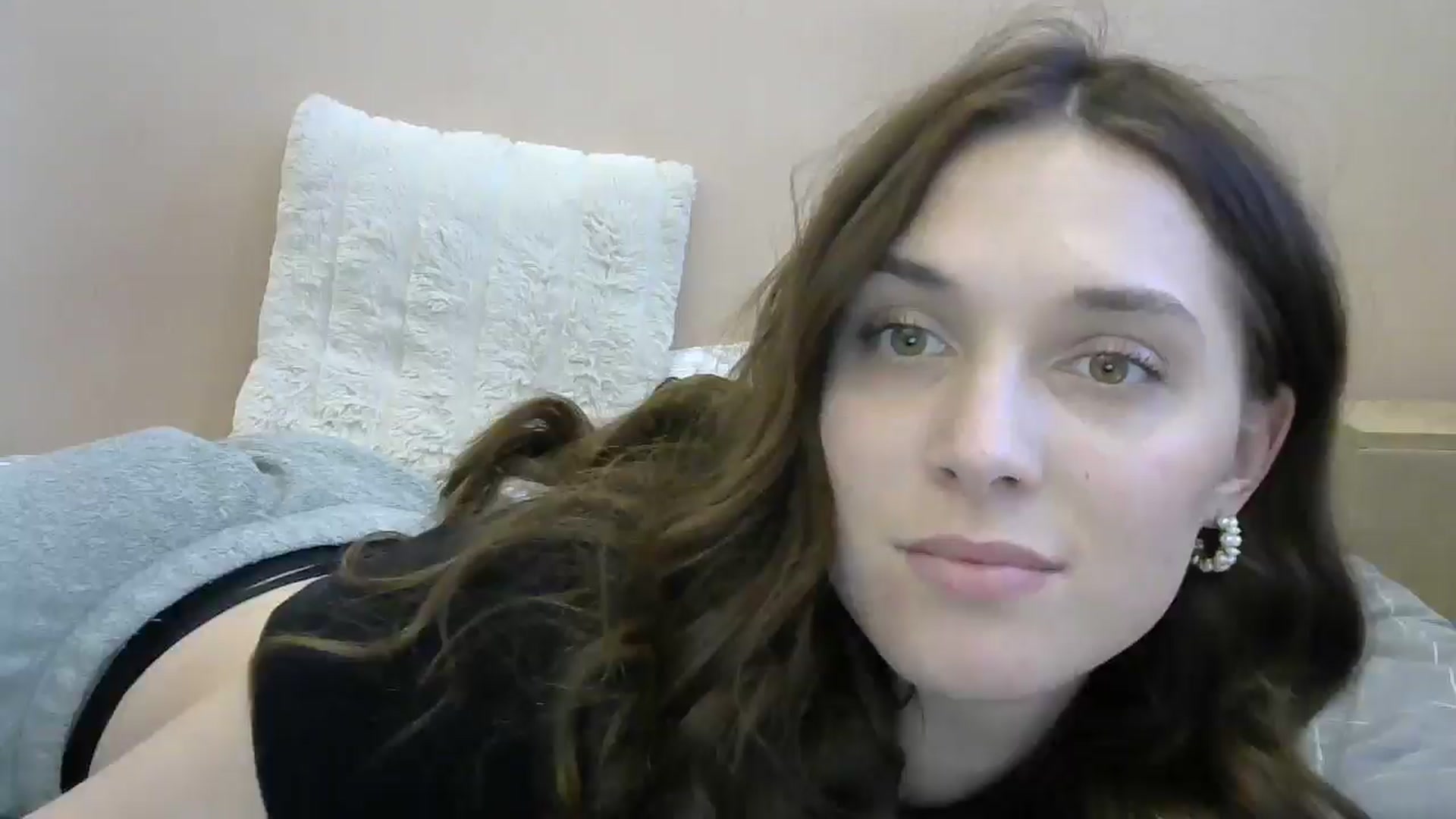 Gallery image thumbnail from HaleyReed's myfreecams stream on, 05/24/2024, 15:16 image 11 of 20