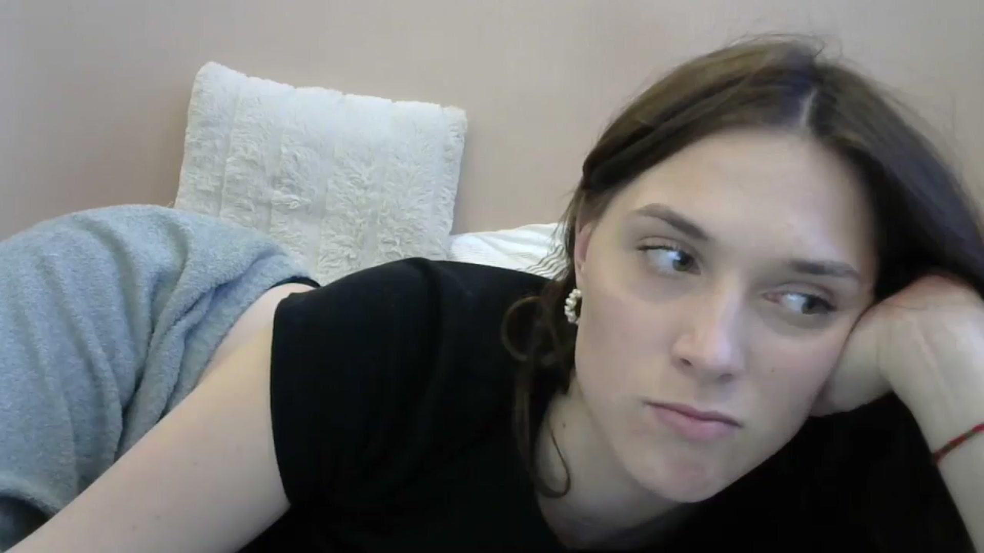 Gallery image thumbnail from HaleyReed's myfreecams stream on, 05/24/2024, 15:16 image 4 of 20
