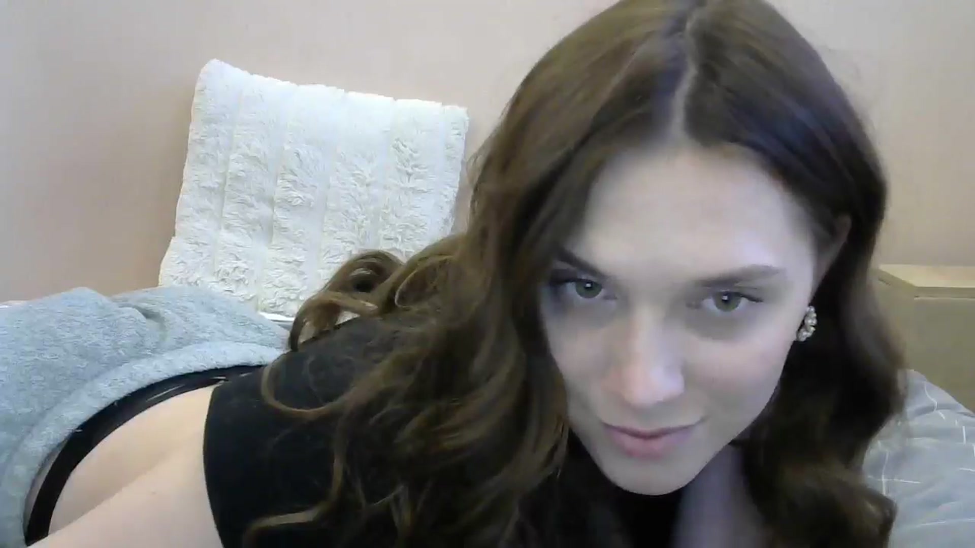 Gallery image thumbnail from HaleyReed's myfreecams stream on, 05/24/2024, 15:16 image 14 of 20