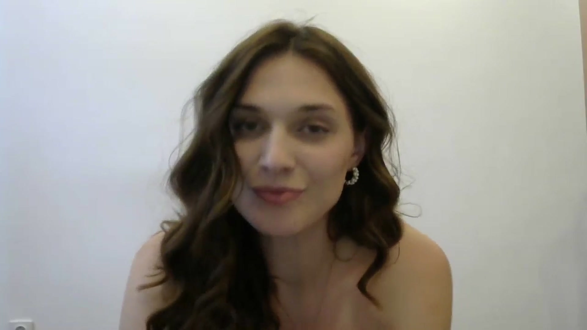 Gallery image thumbnail from HaleyReed's myfreecams stream on, 05/24/2024, 15:42 image 10 of 20
