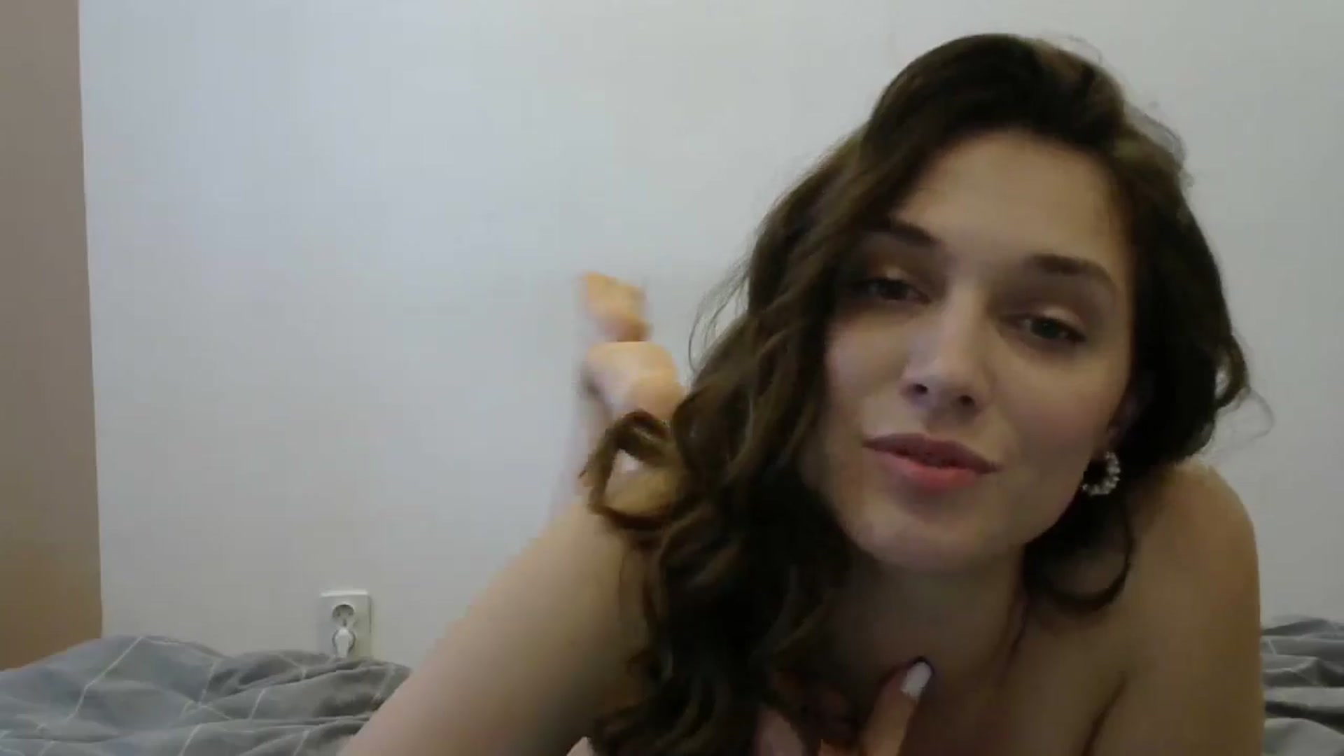 Gallery image thumbnail from HaleyReed's myfreecams stream on, 05/24/2024, 16:07 image 16 of 20