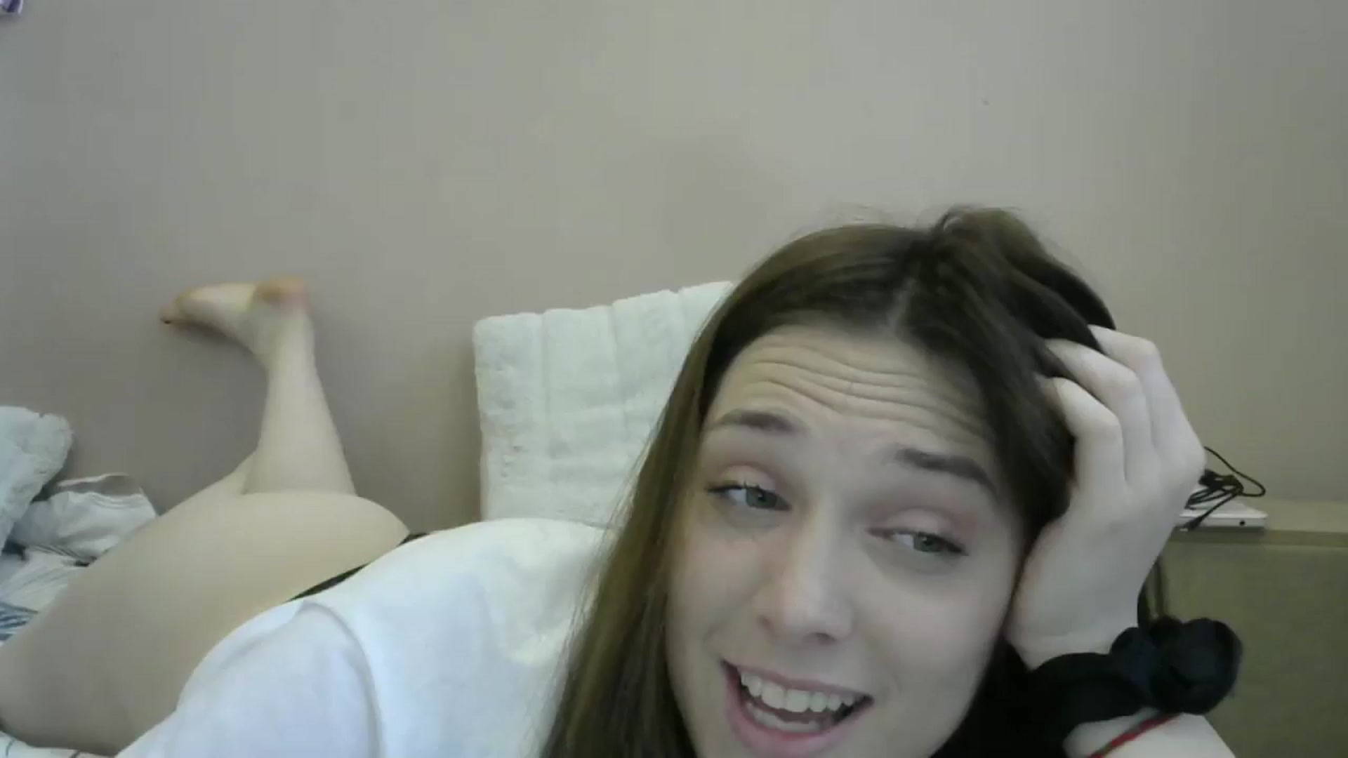 Gallery image thumbnail from HaleyReed's myfreecams stream on, 05/28/2024, 09:02 image 1 of 20