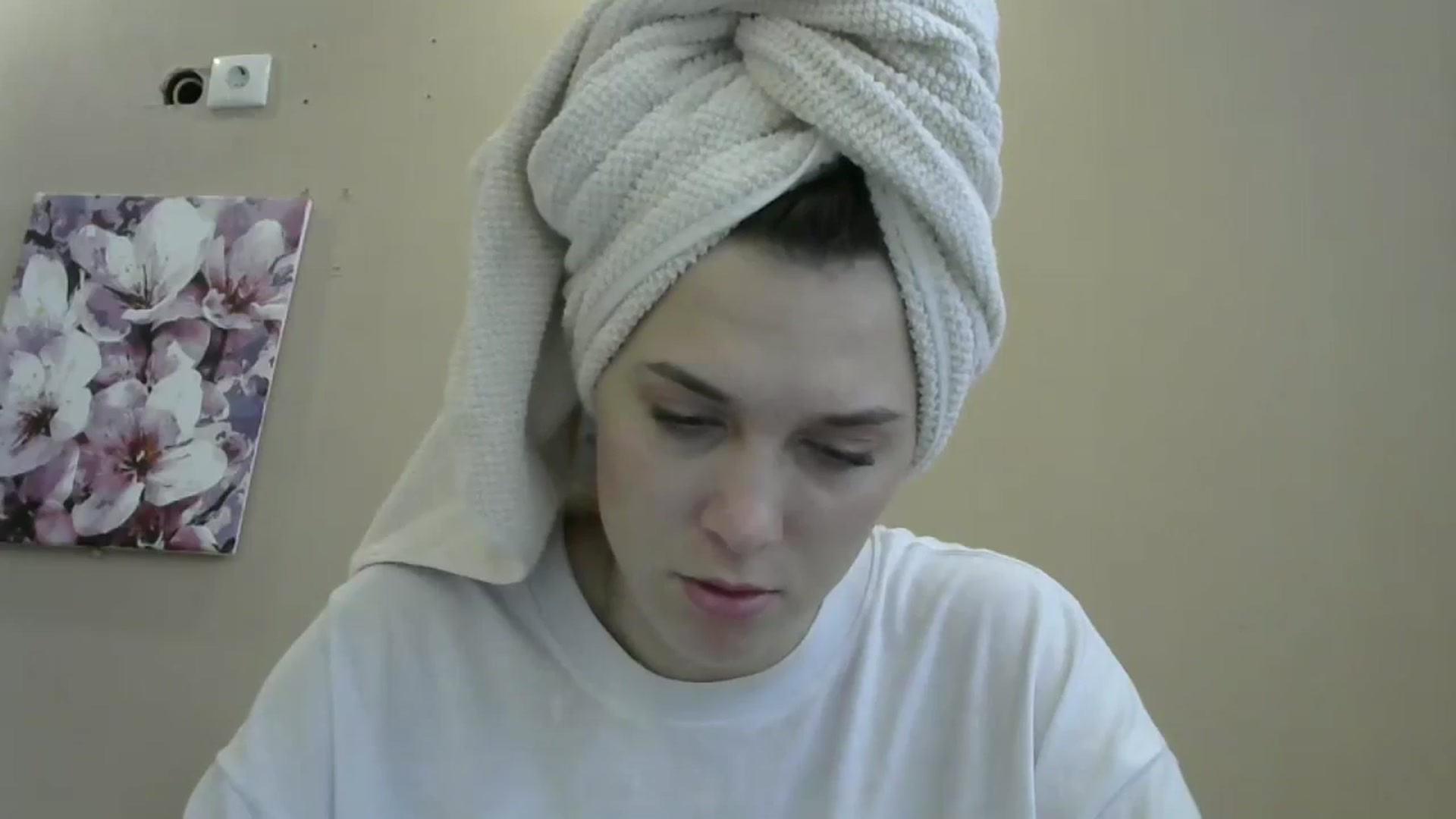 Gallery image thumbnail from HaleyReed's myfreecams stream on, 05/28/2024, 11:26 image 6 of 20