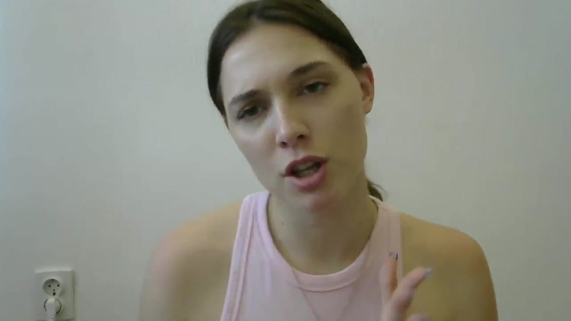 Gallery image thumbnail from HaleyReed's myfreecams stream on, 05/29/2024, 13:13 image 7 of 20