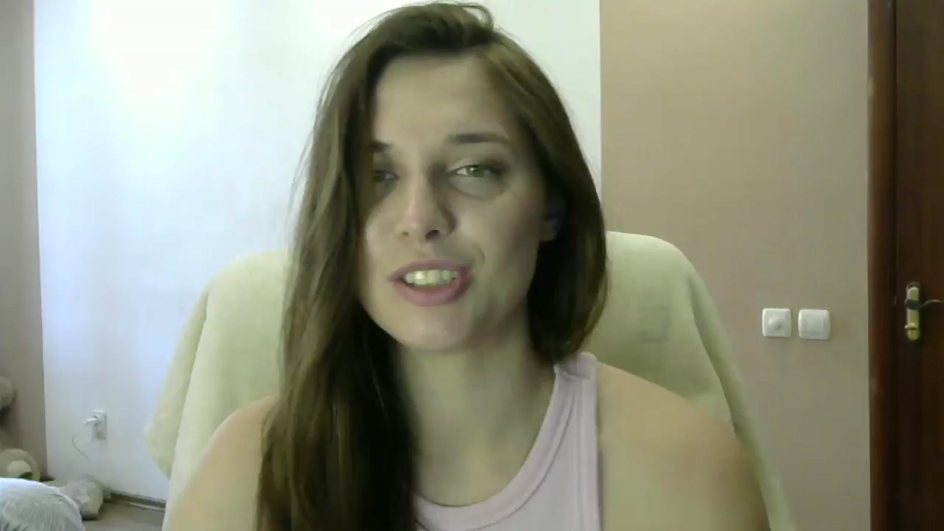 Gallery image thumbnail from HaleyReed's myfreecams stream on, 05/31/2024, 12:05 image 16 of 20