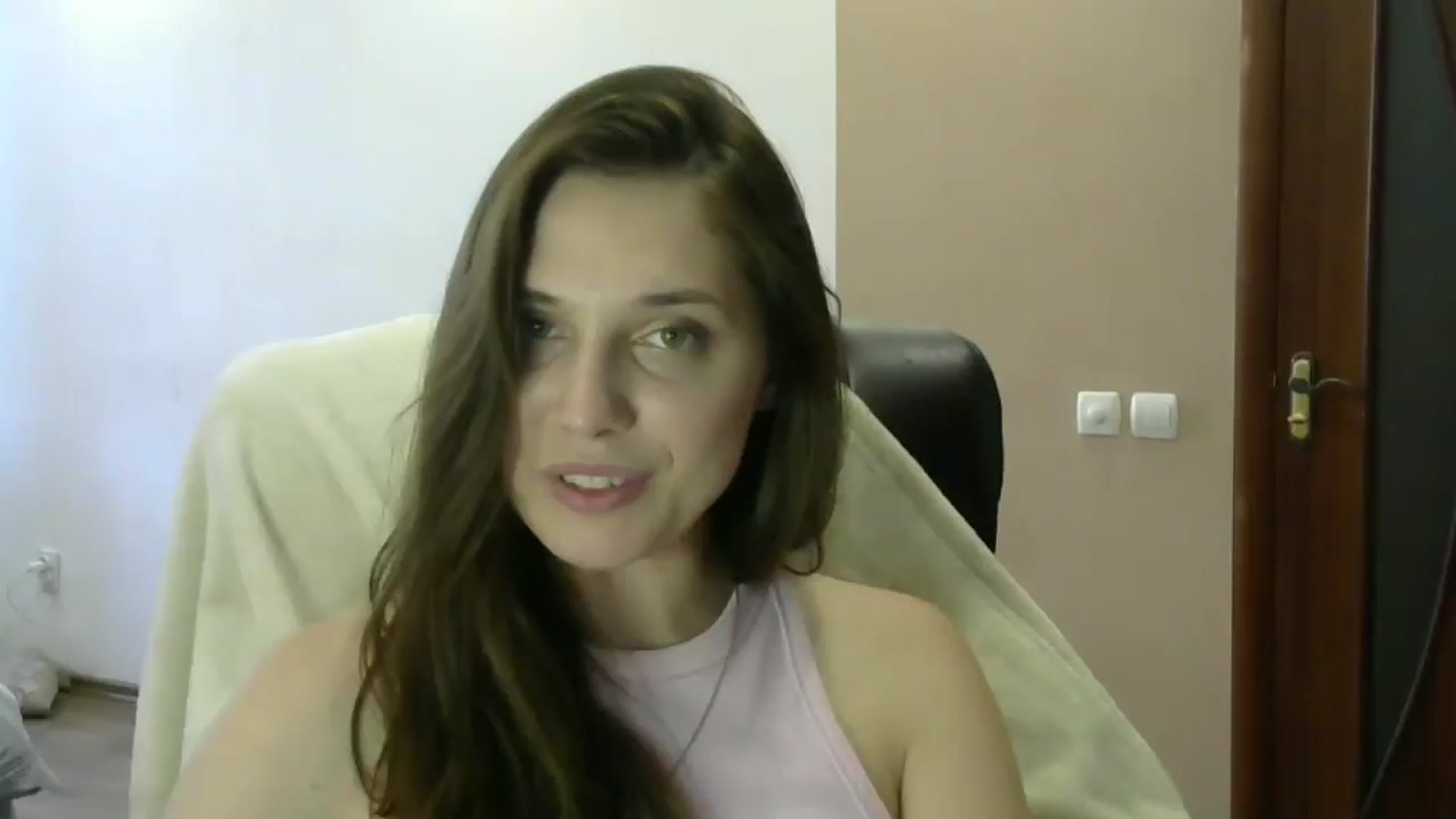Gallery image thumbnail from HaleyReed's myfreecams stream on, 05/31/2024, 13:04 image 13 of 20