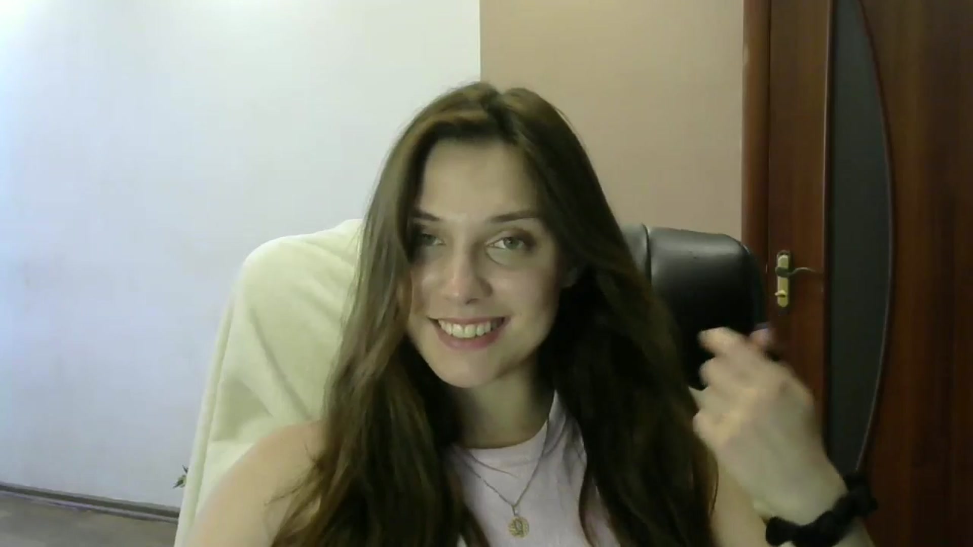 Gallery image thumbnail from HaleyReed's myfreecams stream on, 05/31/2024, 13:32 image 18 of 20