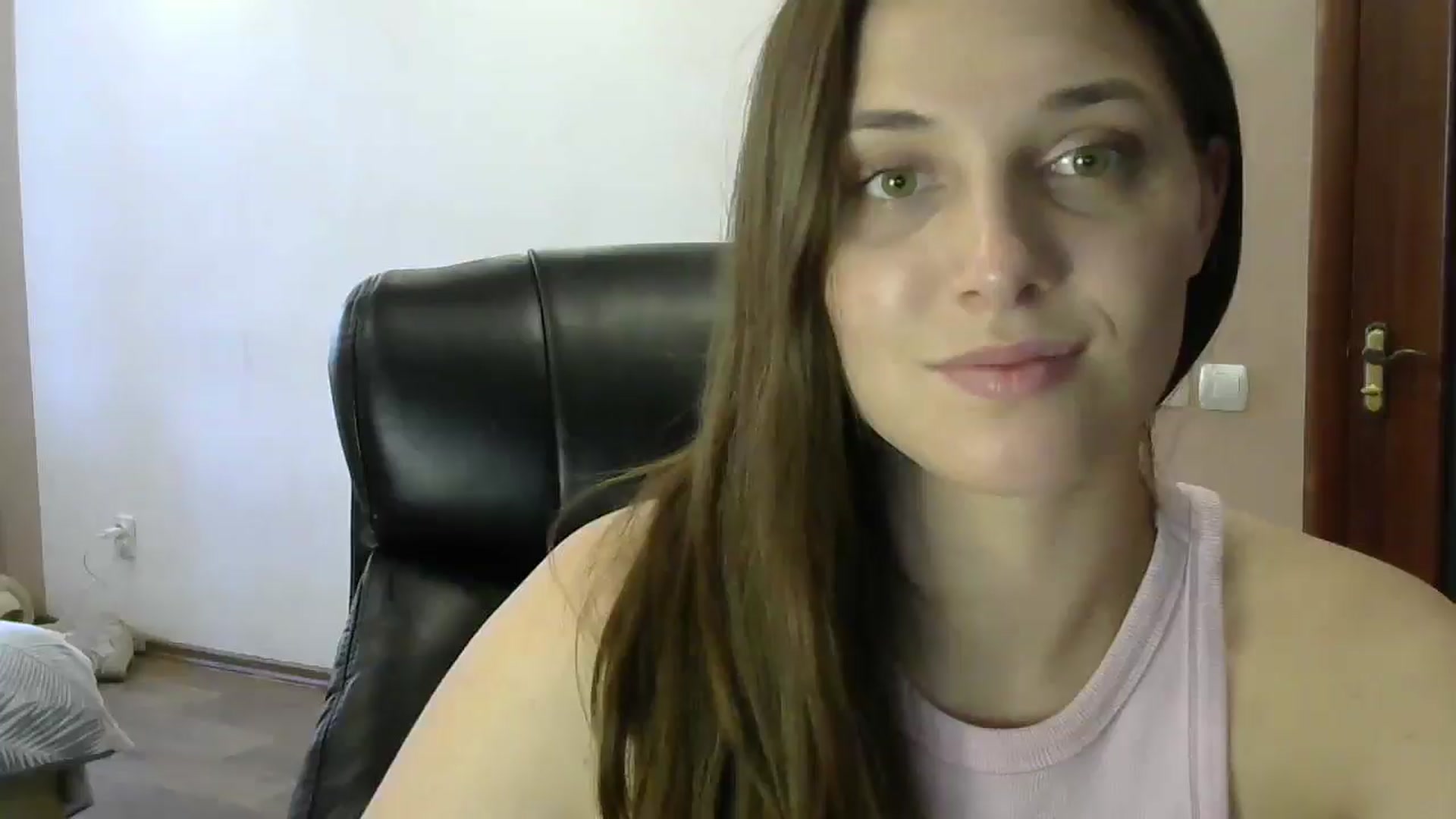 Gallery image thumbnail from HaleyReed's myfreecams stream on, 05/31/2024, 14:24 image 11 of 20
