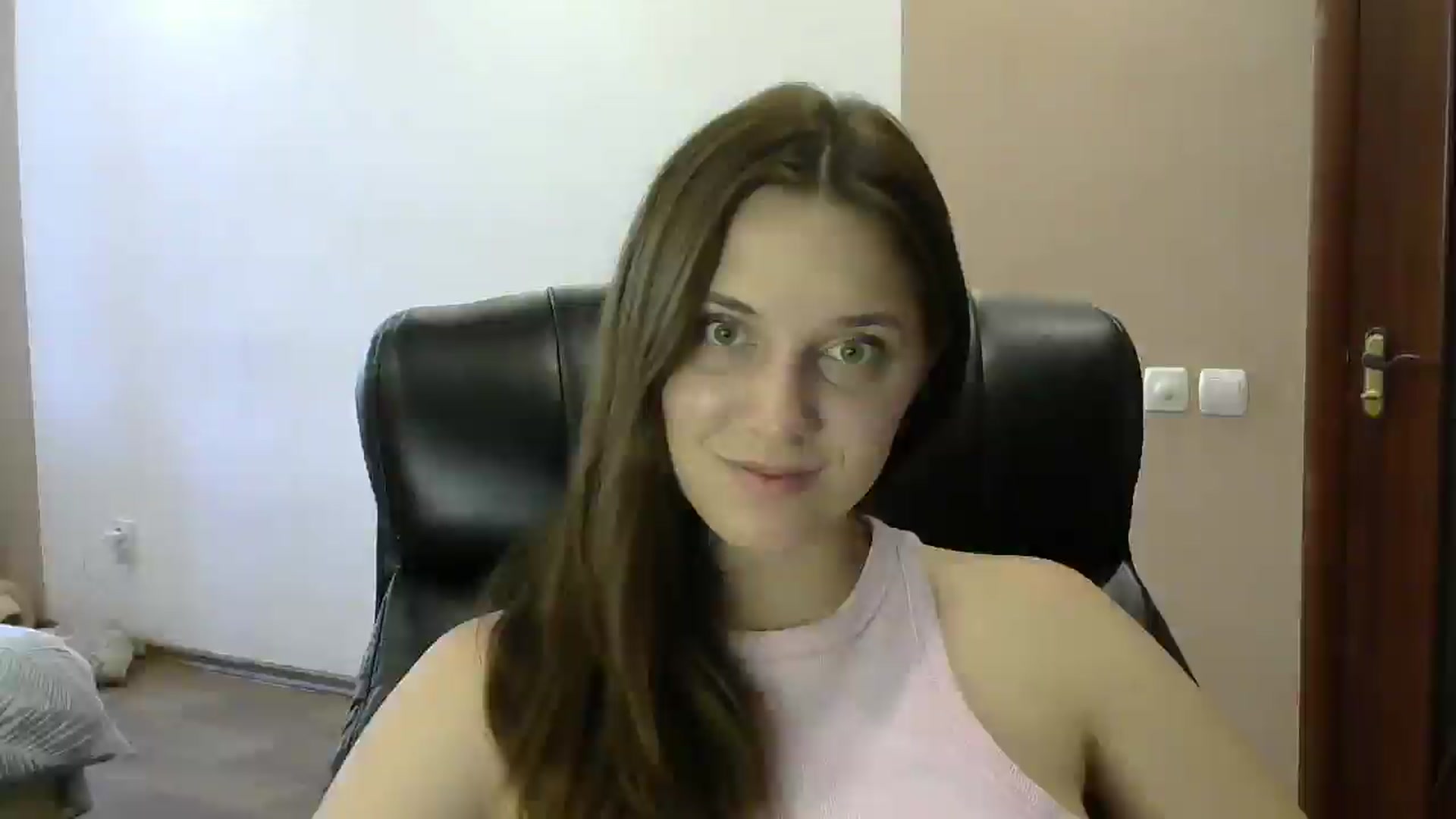 Gallery image thumbnail from HaleyReed's myfreecams stream on, 05/31/2024, 14:24 image 12 of 20