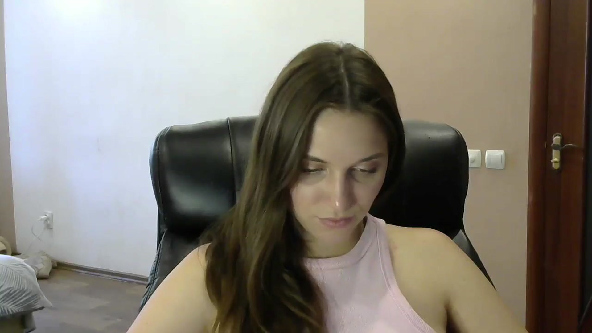 Gallery image thumbnail from HaleyReed's myfreecams stream on, 05/31/2024, 14:24 image 13 of 20
