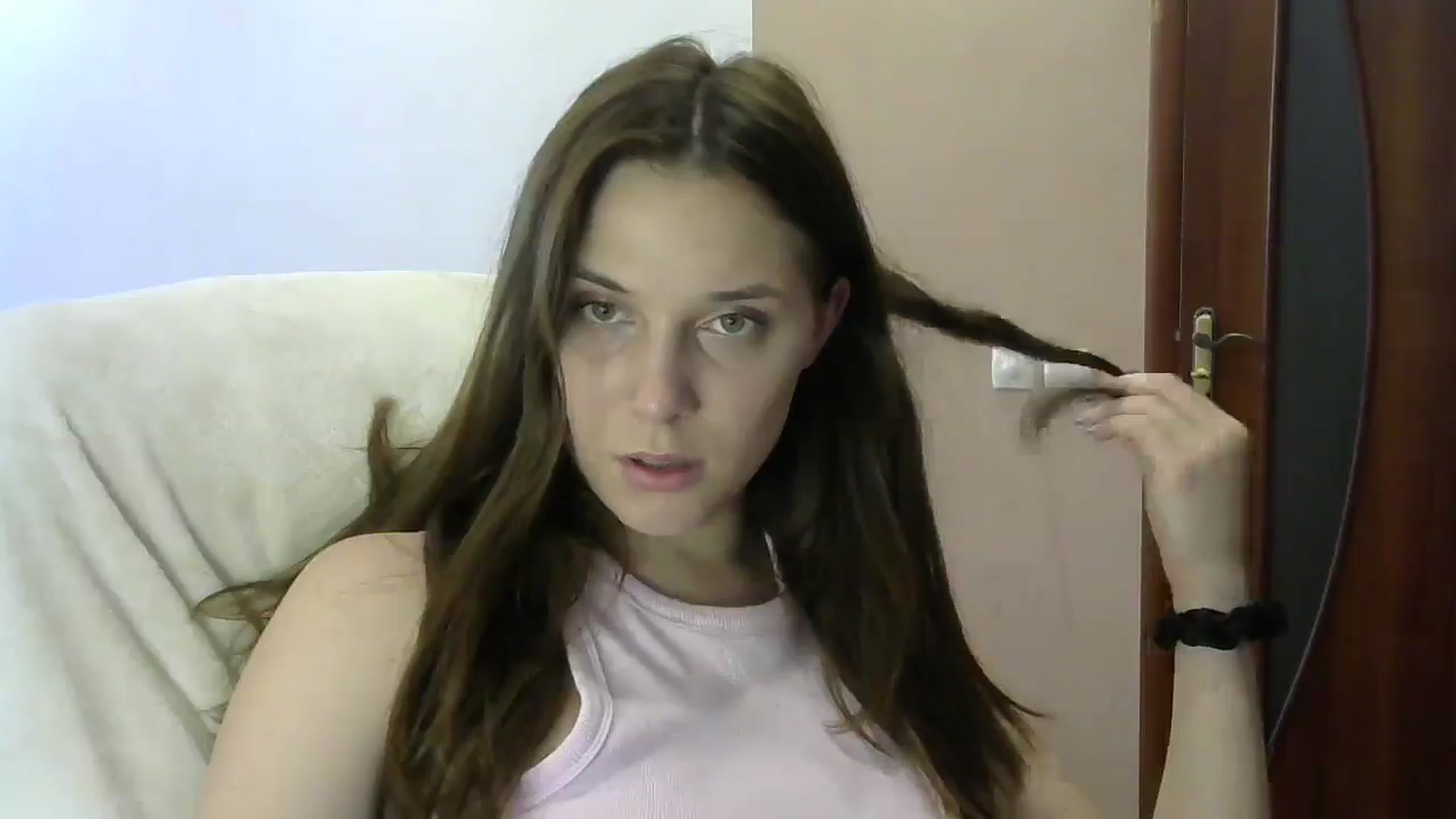 Gallery image thumbnail from HaleyReed's myfreecams stream on, 05/31/2024, 15:12 image 3 of 20
