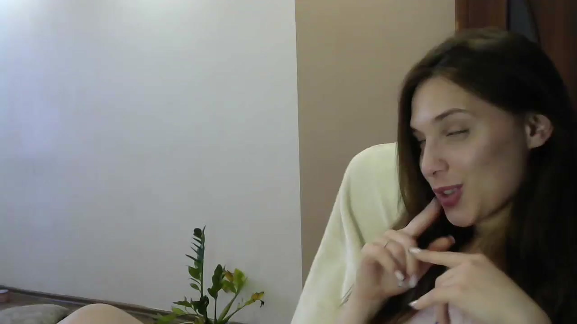 Gallery image thumbnail from HaleyReed's myfreecams stream on, 06/03/2024, 13:18 image 5 of 20