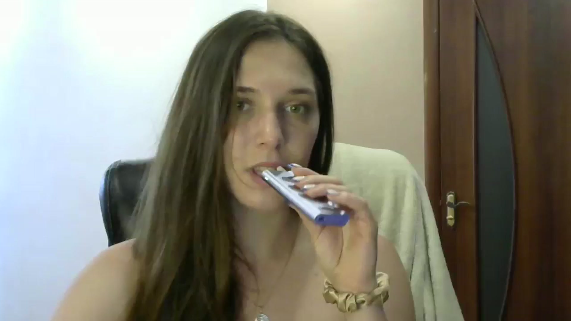Gallery image thumbnail from HaleyReed's myfreecams stream on, 06/05/2024, 15:49 image 7 of 20