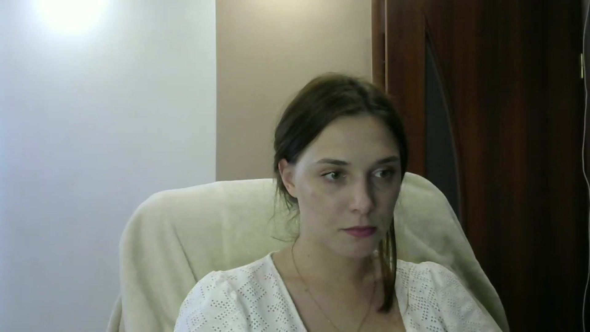 Gallery image thumbnail from HaleyReed's myfreecams stream on, 06/06/2024, 14:35 image 1 of 20