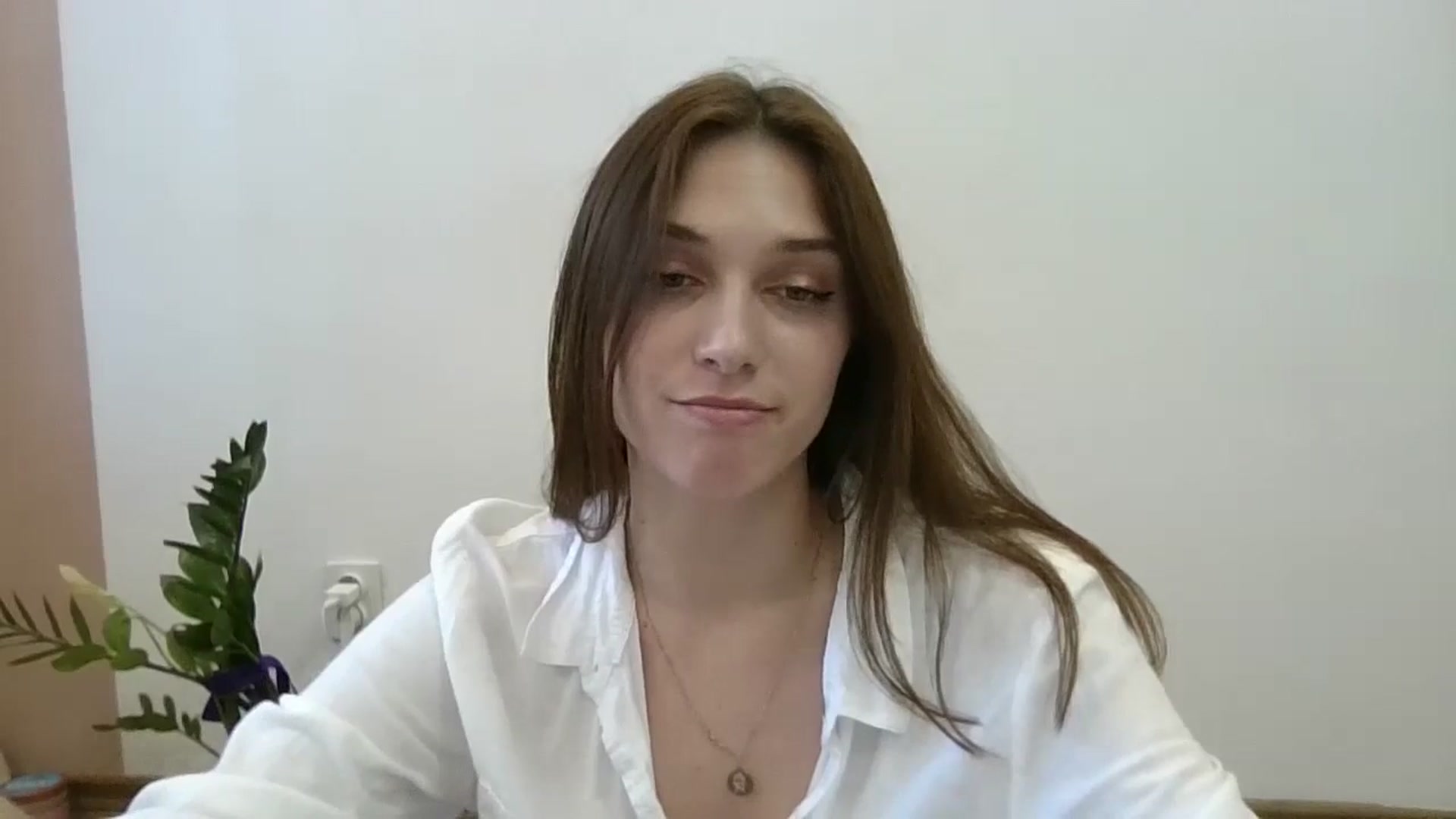 Gallery image thumbnail from HaleyReed's myfreecams stream on, 06/12/2024, 13:19 image 8 of 20