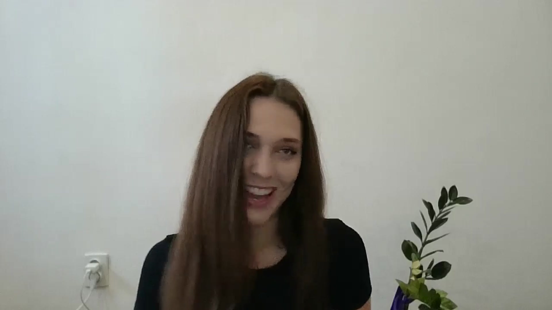 Gallery image thumbnail from HaleyReed's myfreecams stream on, 06/13/2024, 09:51 image 8 of 20