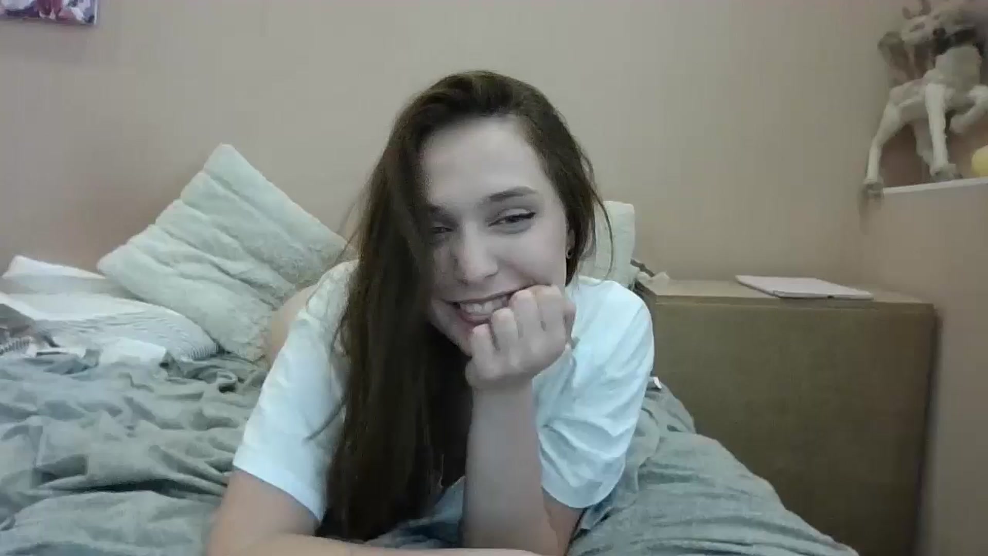 Gallery image thumbnail from HaleyReed's myfreecams stream on, 06/13/2024, 13:13 image 1 of 20